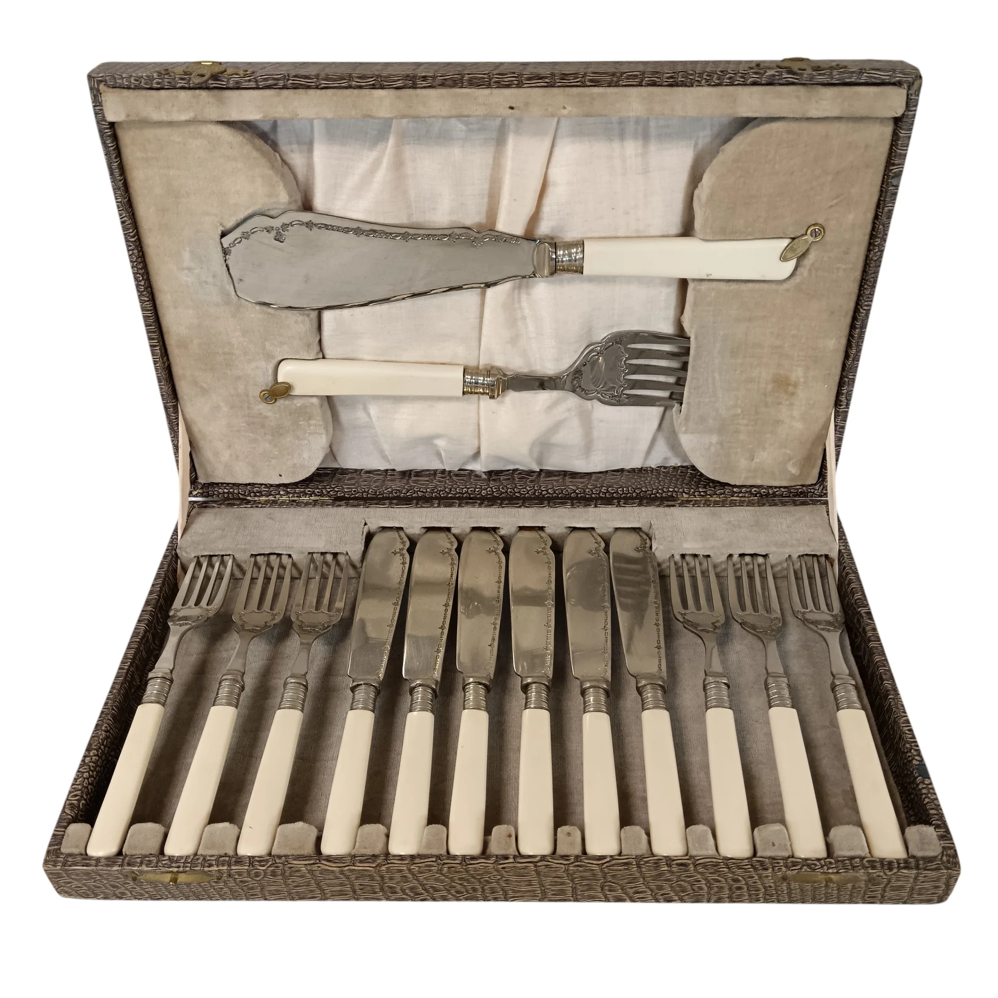 14 Piece Cutlery Set Stainless Steel Nickel Plated Fish Knife & Fork | Pre-loved