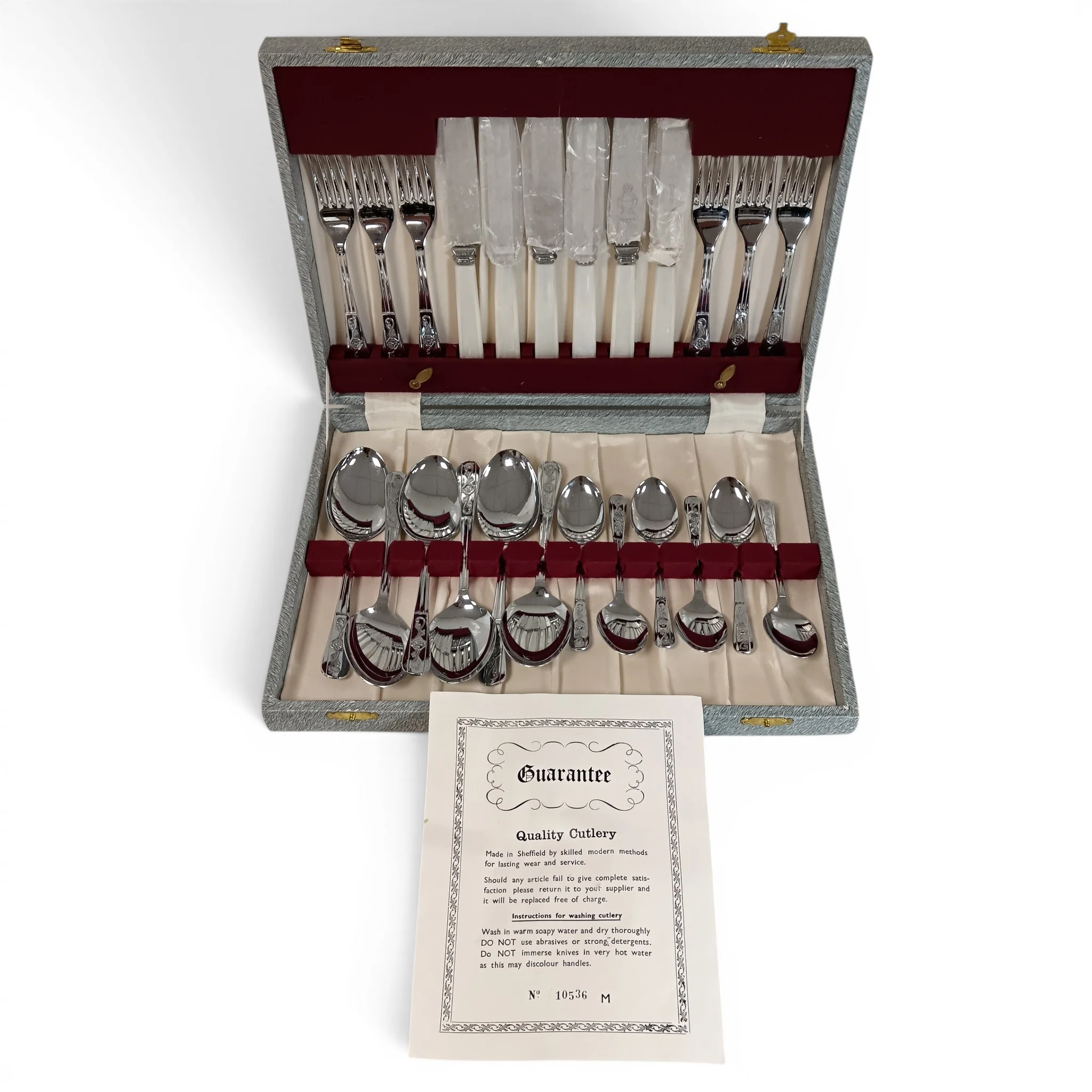 24 Piece Cutlery Set Stainless Chromium Nickel Plate Great Britain | Pre-loved