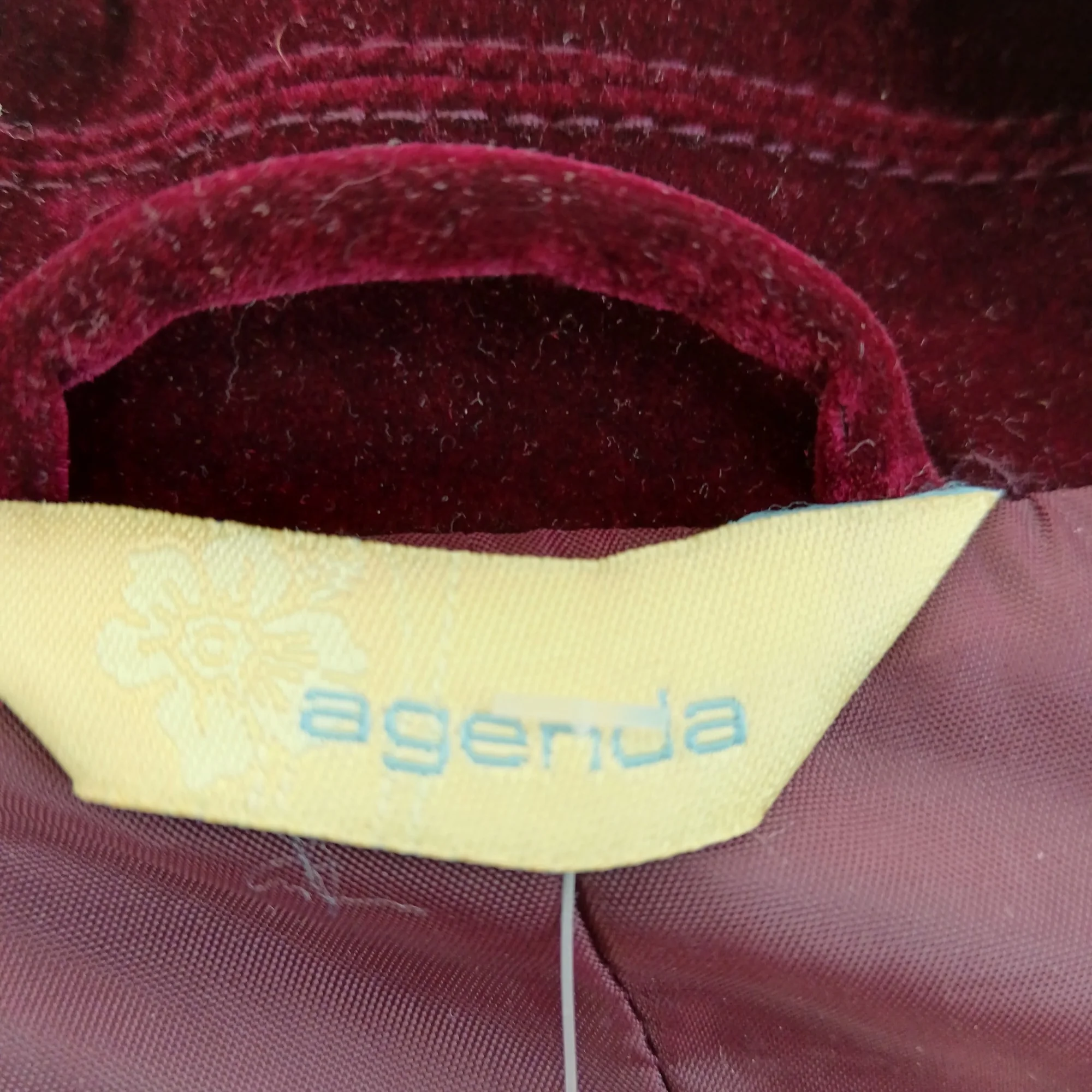 Agenda Burgundy Velvet Jacket UK 24 - Womenswear | Pre-loved - Image 3