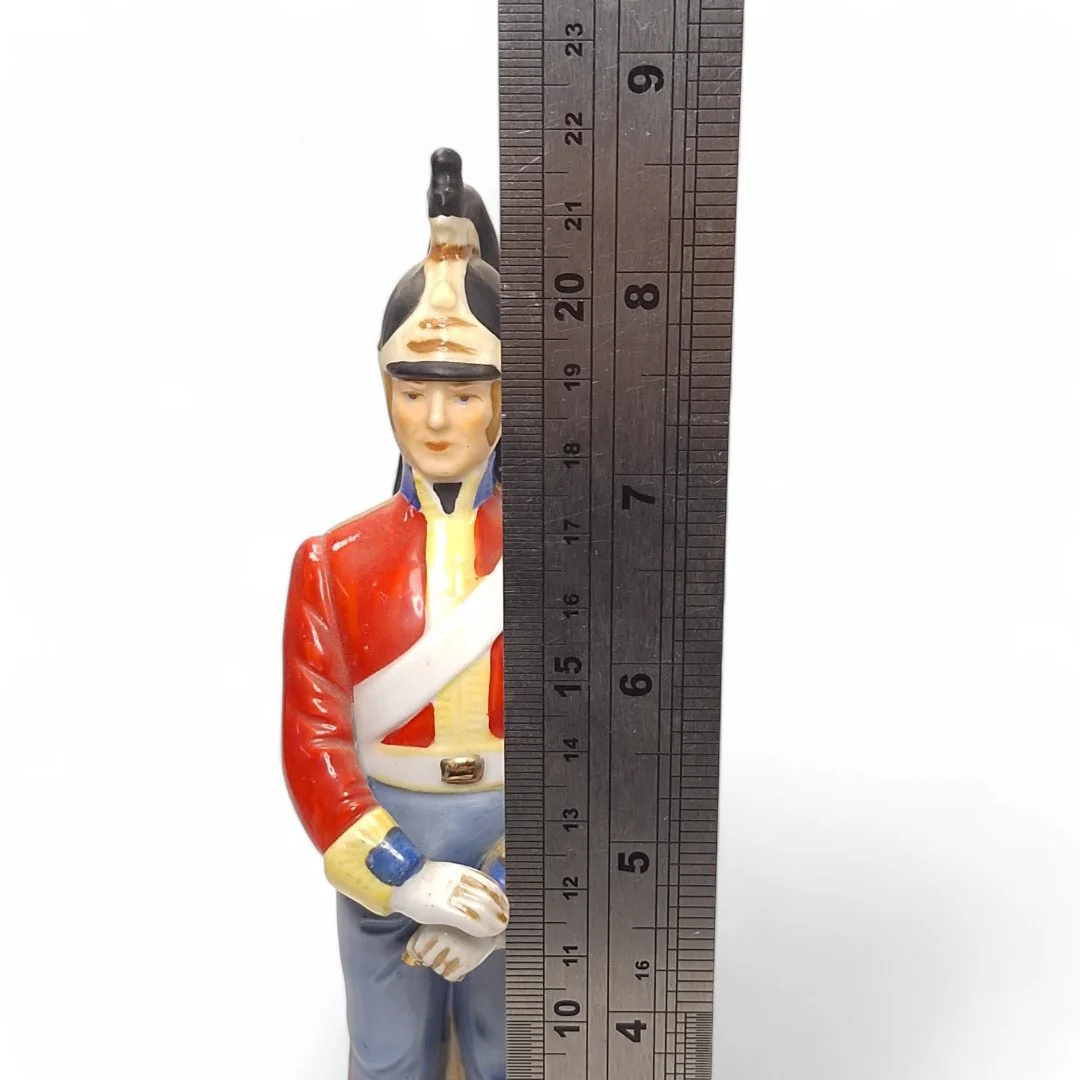 Alfretto Pocelain Officer Dragoon Guards Figurine Decorative | Preloved - Image 2