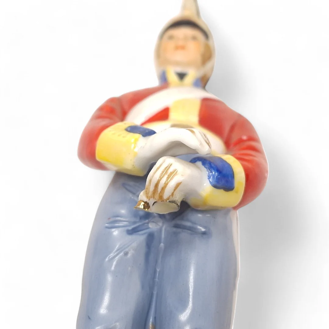 Alfretto Pocelain Officer Dragoon Guards Figurine Decorative | Preloved - Image 5