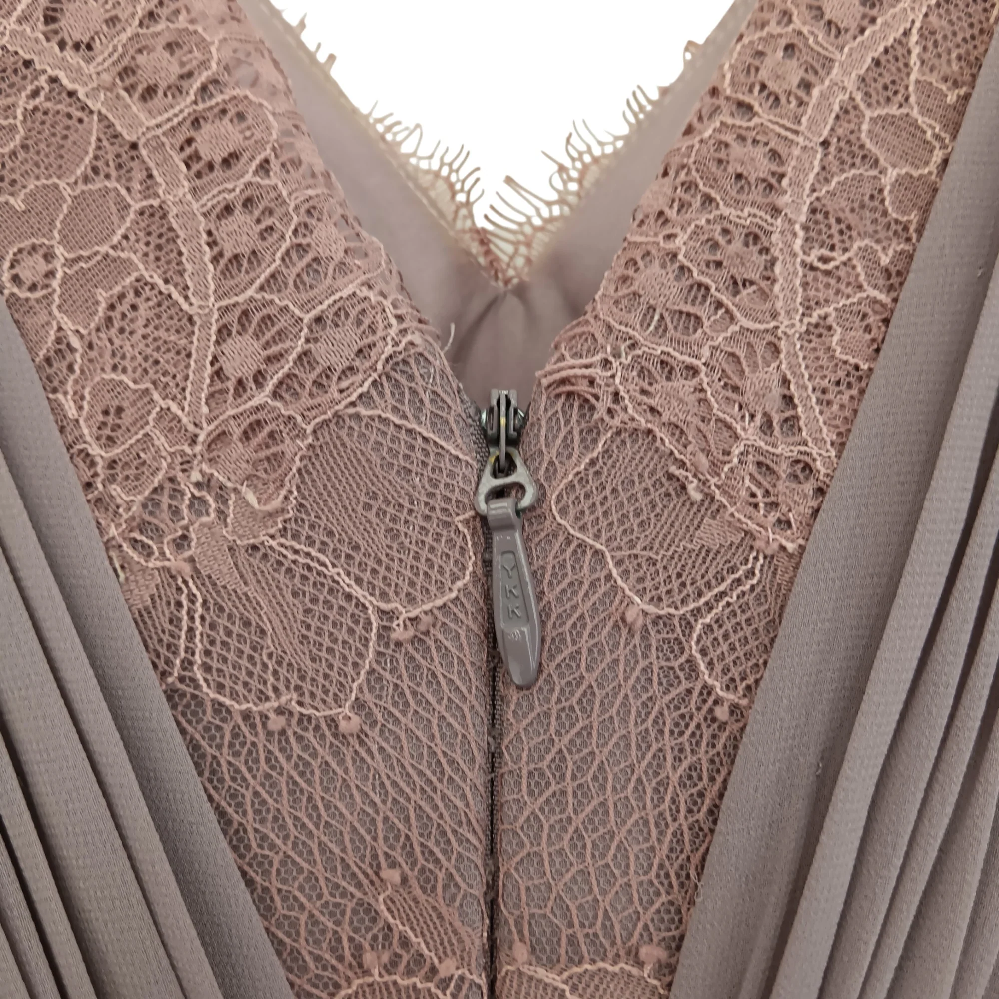 Angel Bridesmaids Long Dress In Vintage Rose Colour UK 14- Tags On- Womenswear | Pre-loved - Image 4
