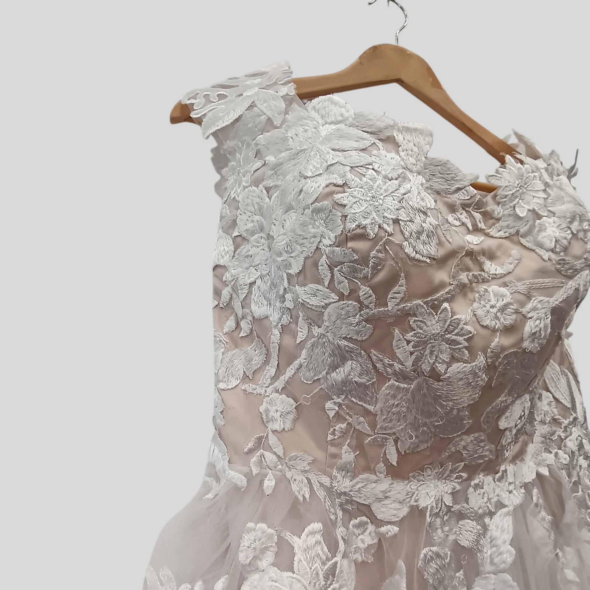 Babyonline Dress Hi-low Strappy Wedding Dress UK Medium  -Tags On - Womenswear | Pre-loved - Image 3