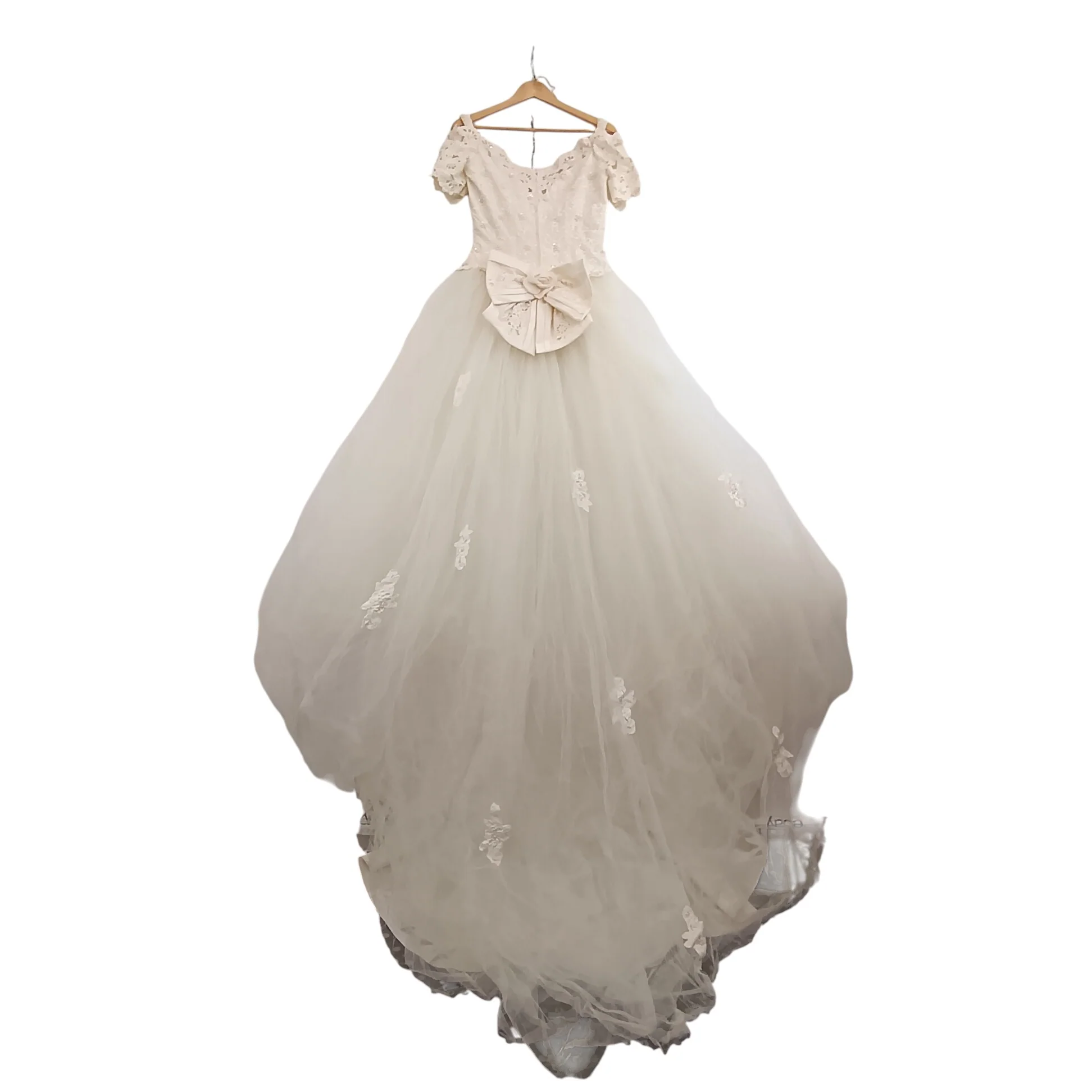 Beautiful Benjamin Roberts Hi-low Wedding Ivory Dress UK Medium Womenswear | Pre-loved - Image 2