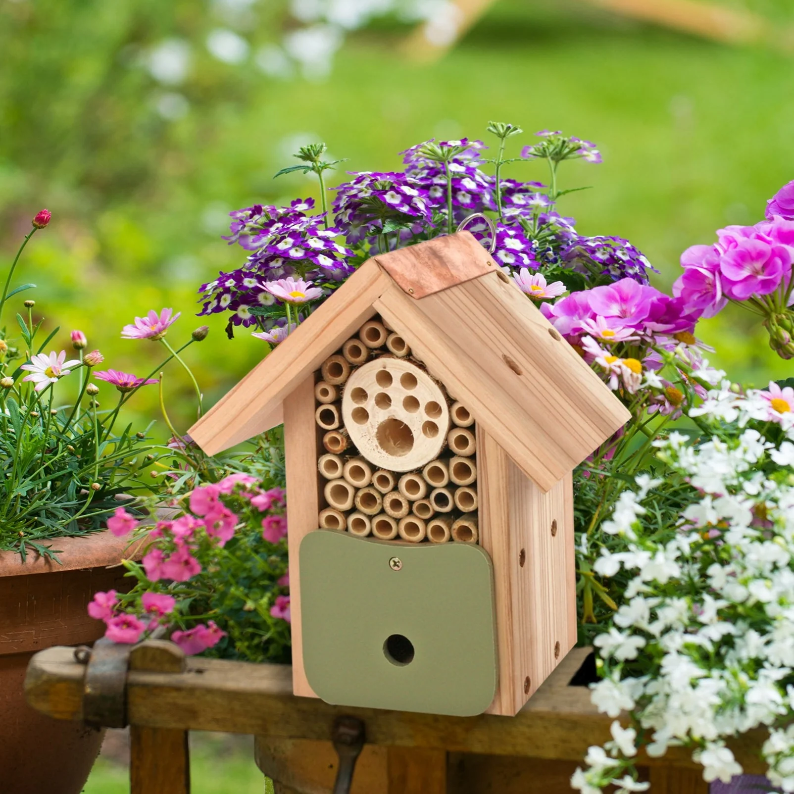 Artisan Bee Barn