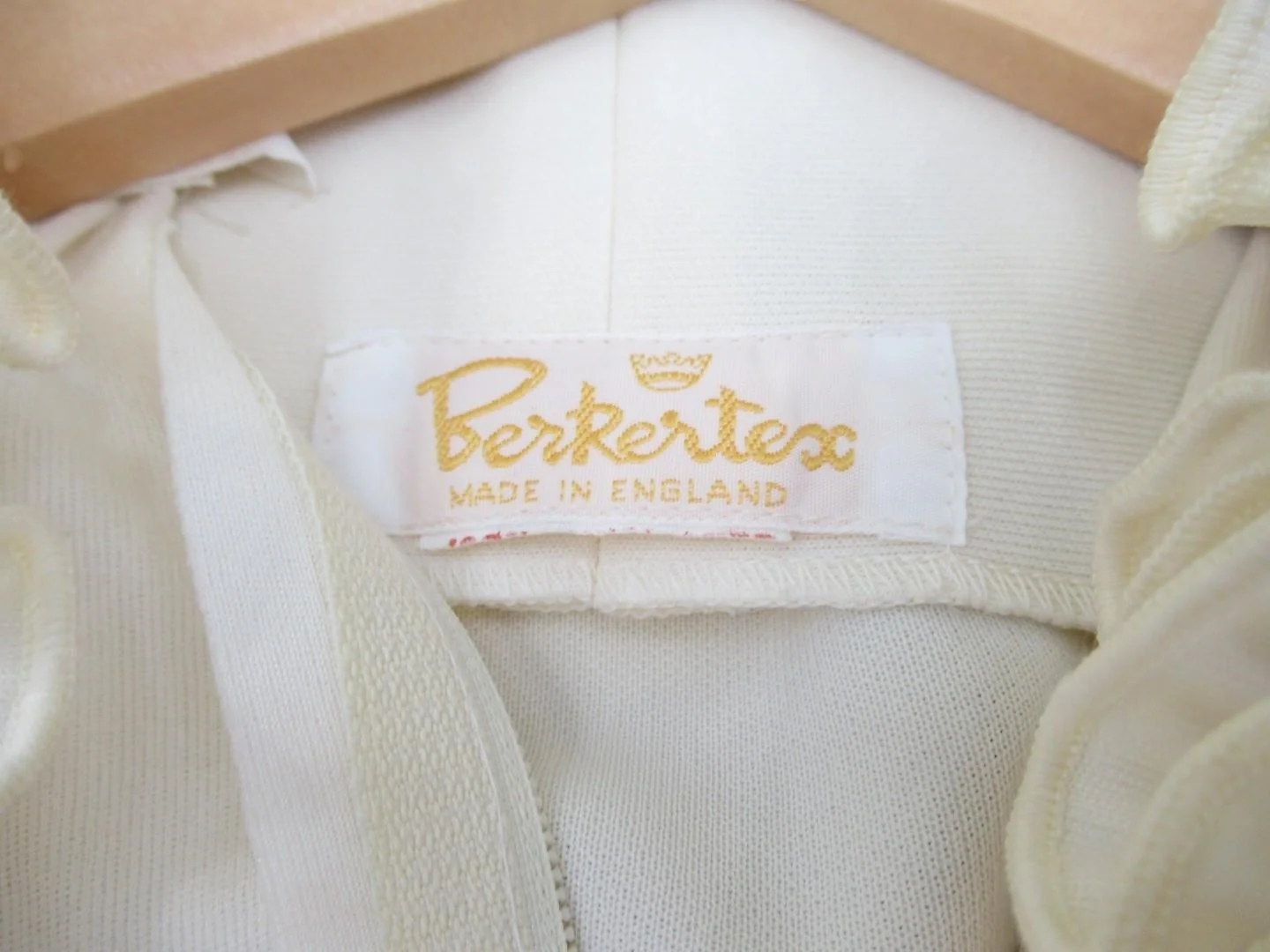 Berkertex Vintage Mother Of Bride Outfit Ivory Small | Pre-loved - Image 3