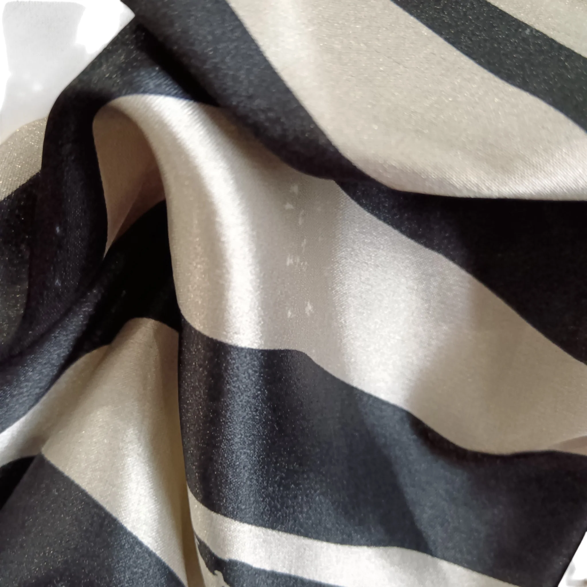 Black And Beige Hi-Low Satin Dress By Light In The Box UK 12 Womenswear | Pre-loved - Image 5