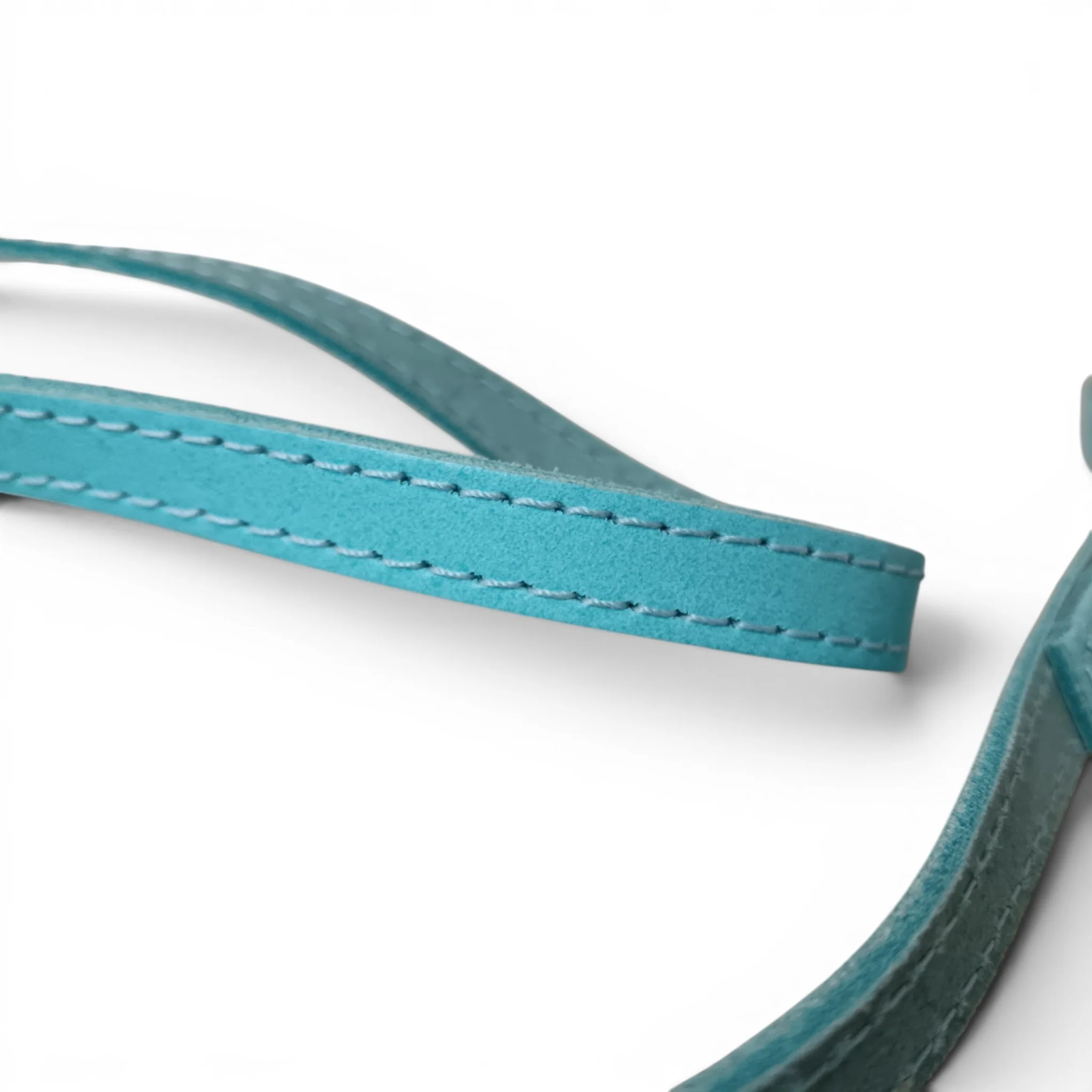 Blue Faux Leather Dog Lead 106cm | Pre-loved - Image 4