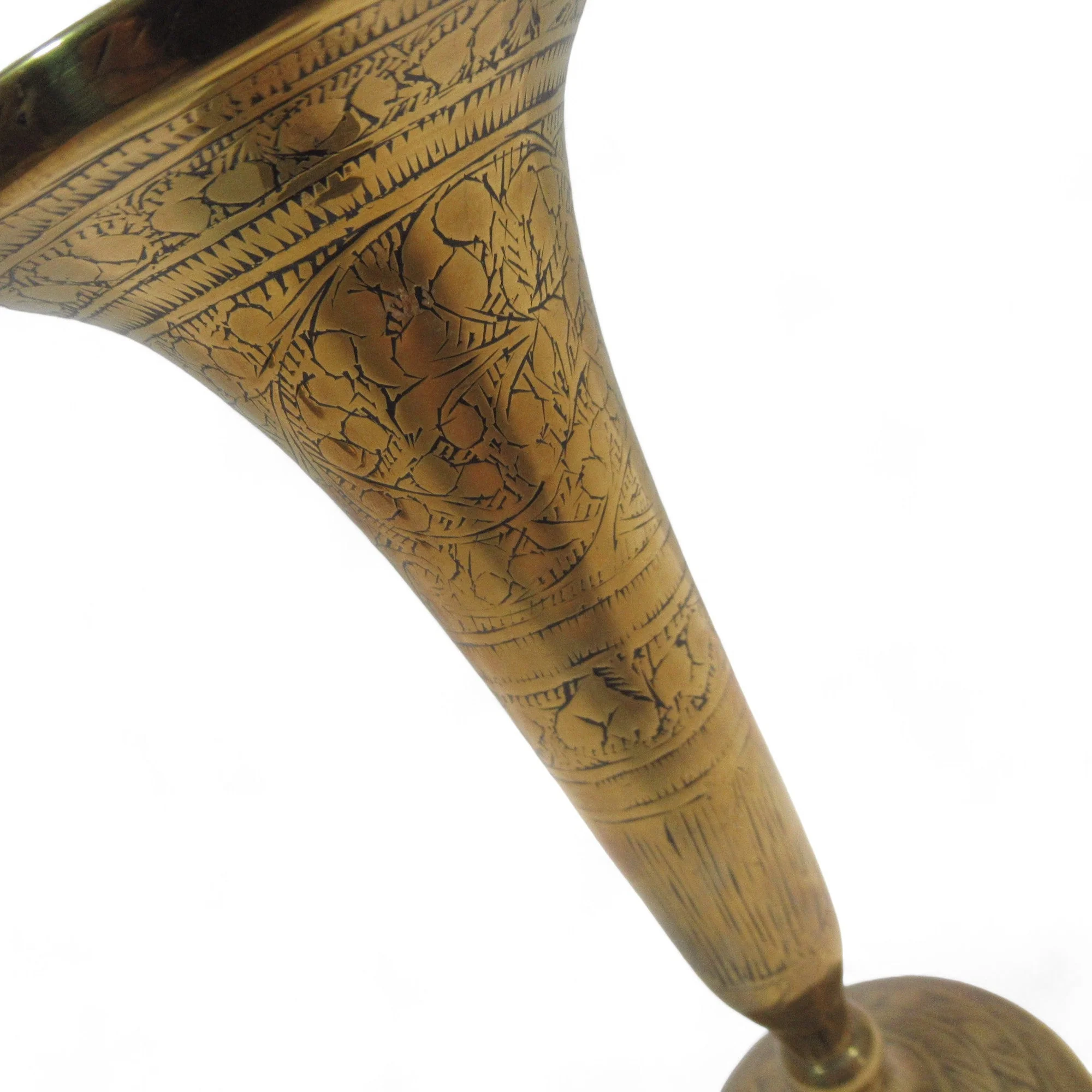 Brass Engraved Trumpet Vase Set Vintage 18cm Tall | Preloved - Image 4