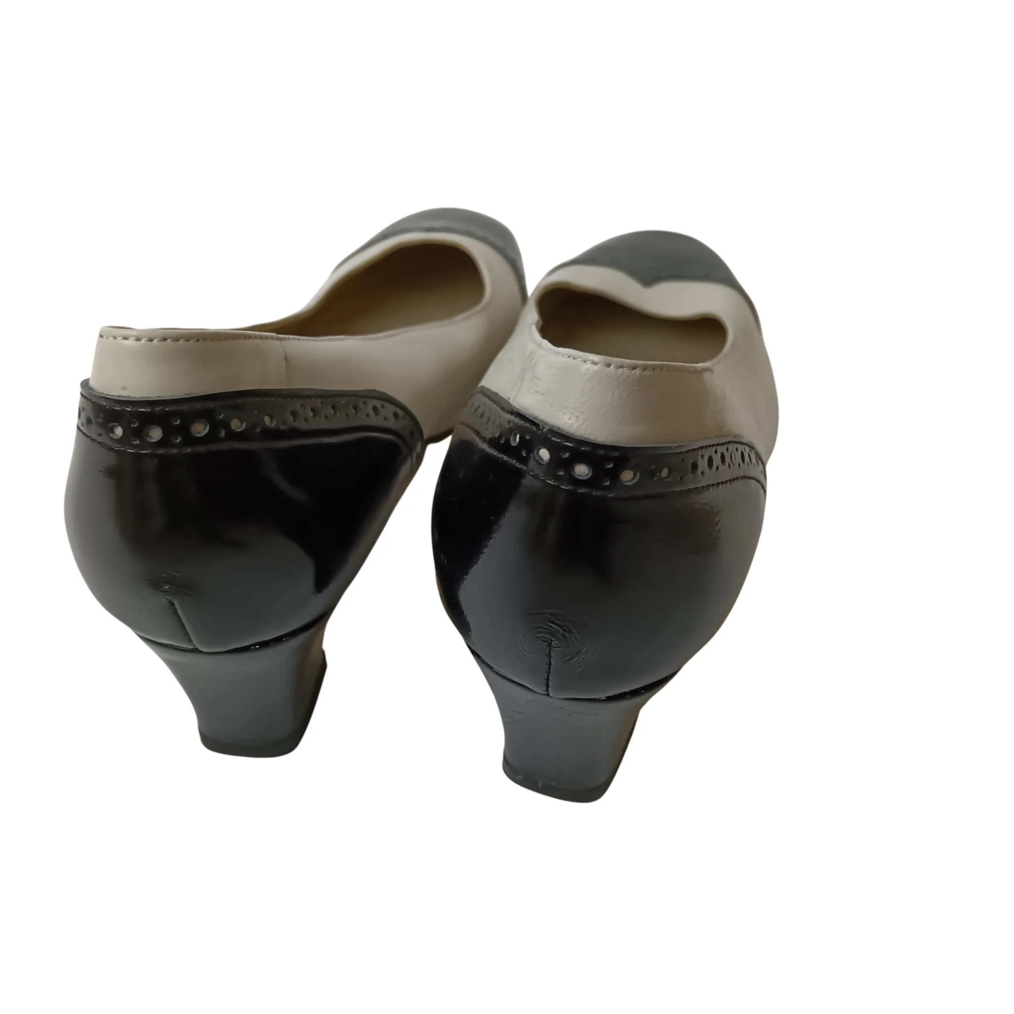 Brunus Oxford Kitten Heels Ladies Women's Beige & Black Leather Shoes UK 6.5- Womenswear | Preloved - Image 5