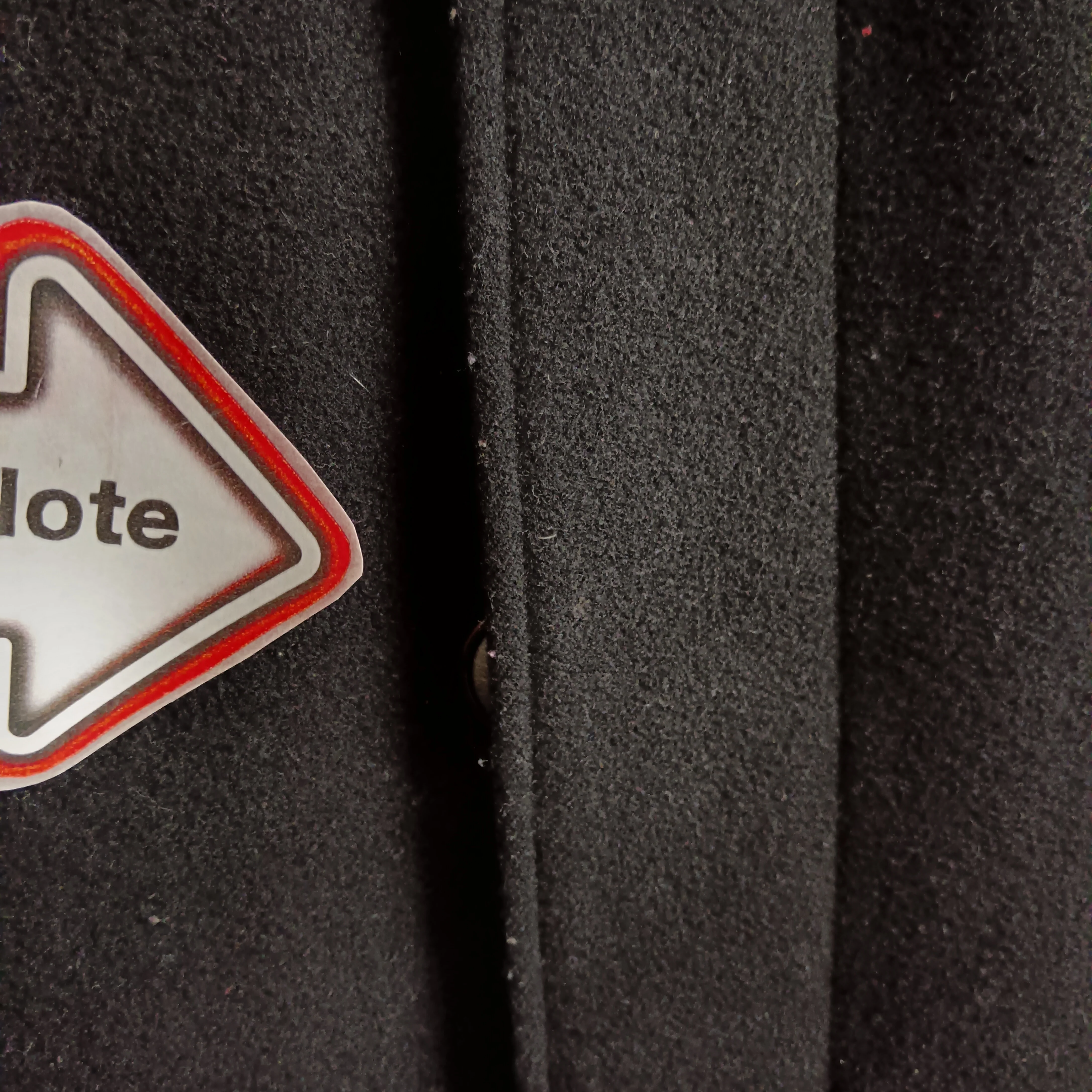 Carabou Wool And Cashmere Men's Black Overcoat UK Small Menswear | Pre-loved - Image 5