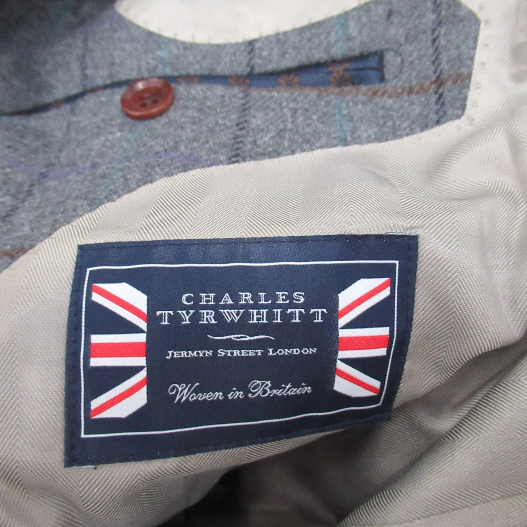 Charles Tyrwhitt 42R Grey Wool Blazer Jacket Menswear | Preloved - Image 5
