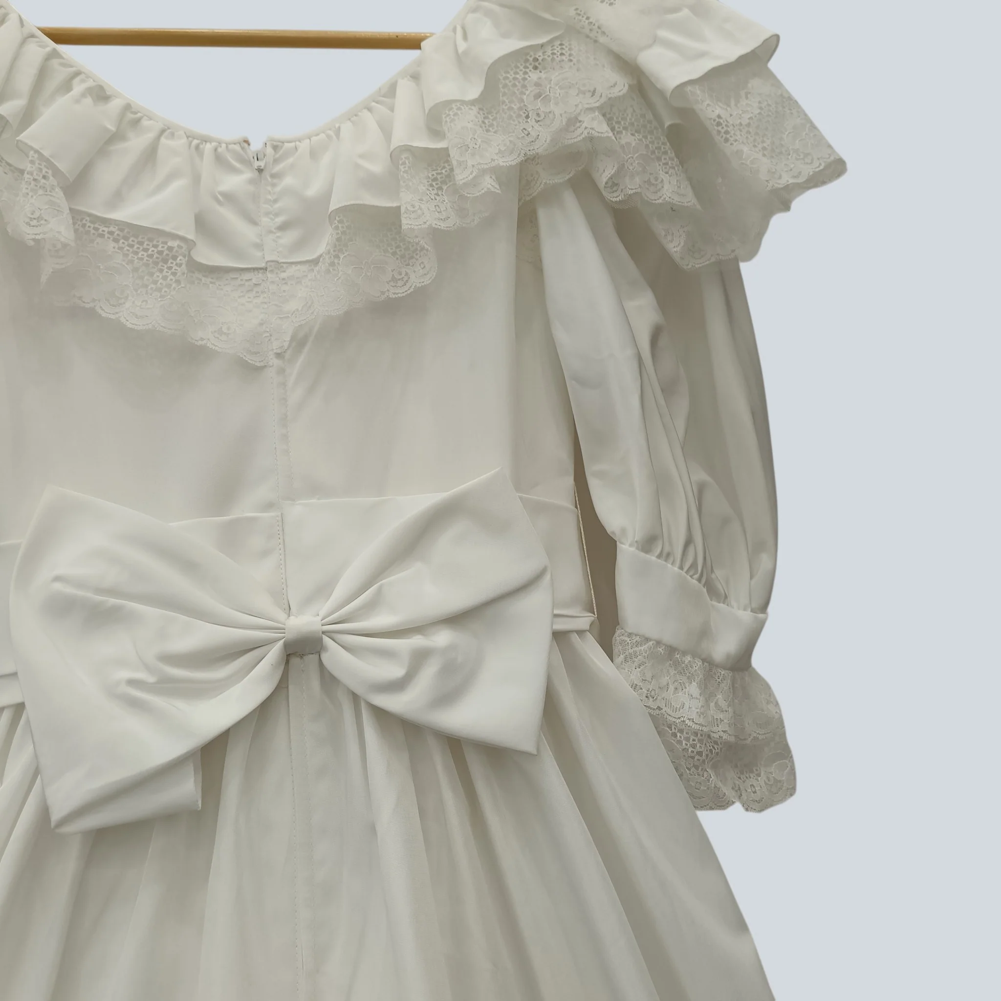 Columbine Nemours Vintage Style Wedding White Satin Dress Tiered Half Sleeve UK S Womenswear | Pre-loved - Image 4