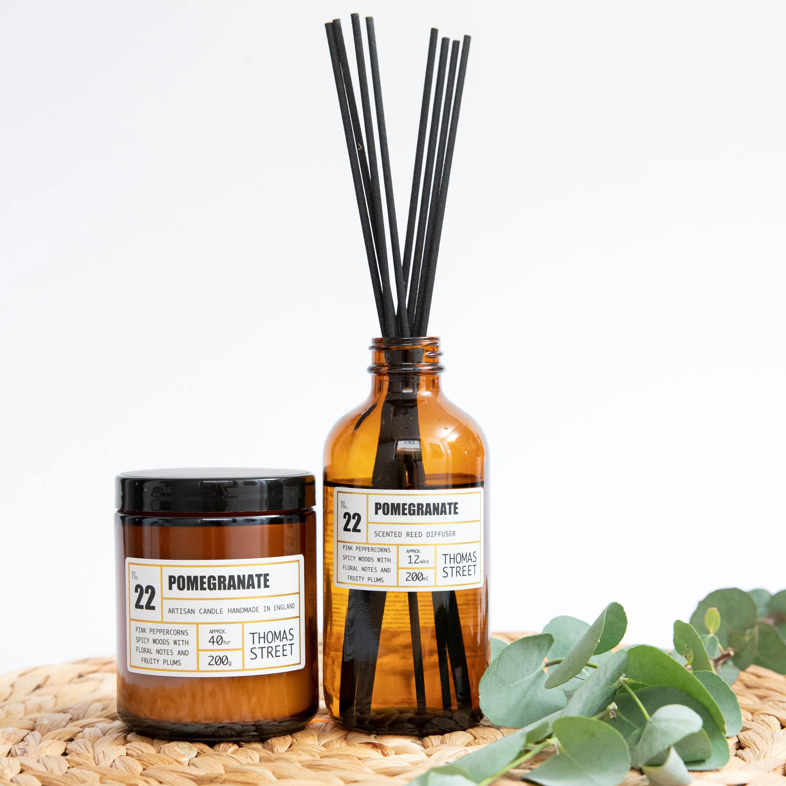Thomas Street Pomegranate Soy Wax Scented Candle - Image 3