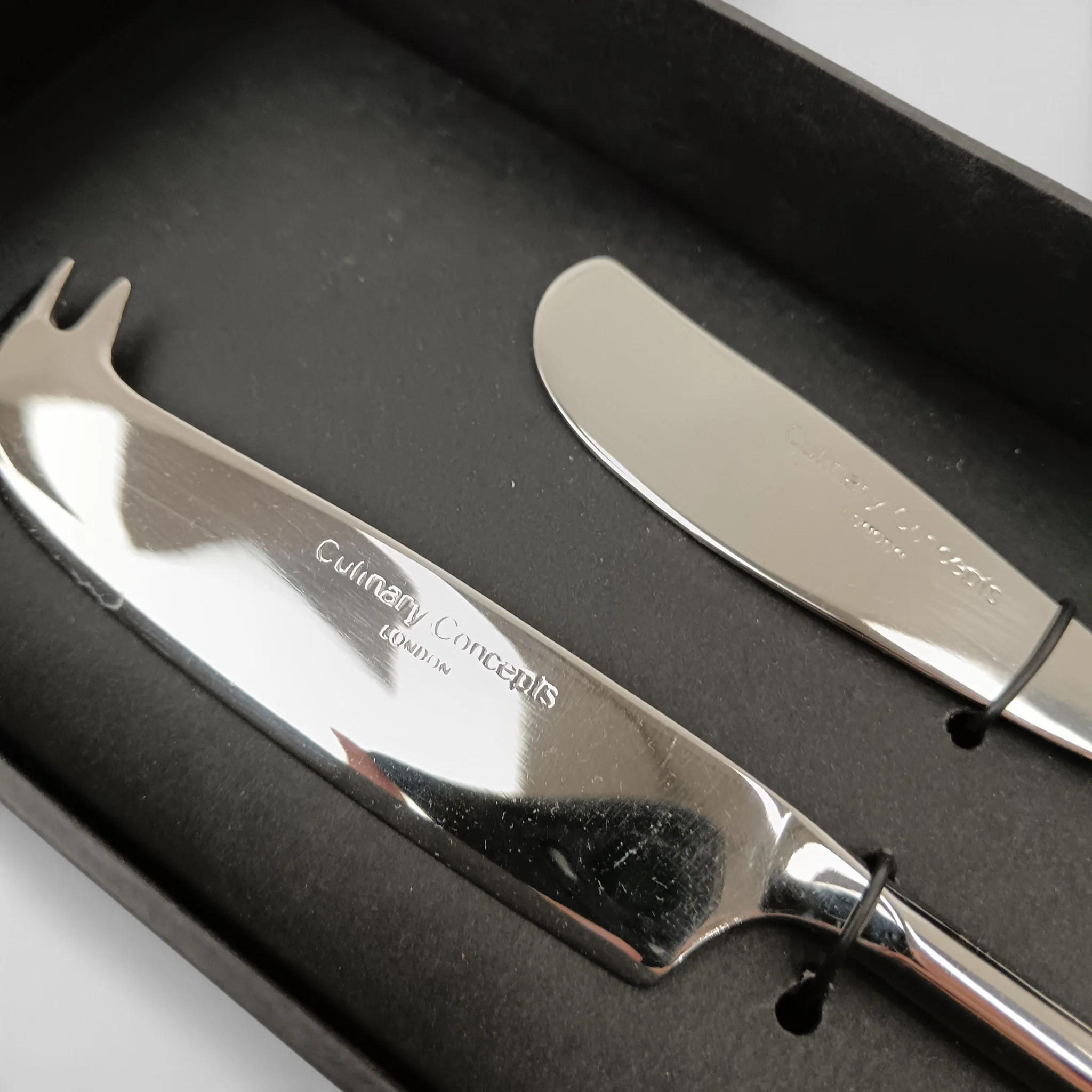 Culinary Concepts Leaf Traditional Cheese & Butter Knife Set | Pre-loved - Image 3