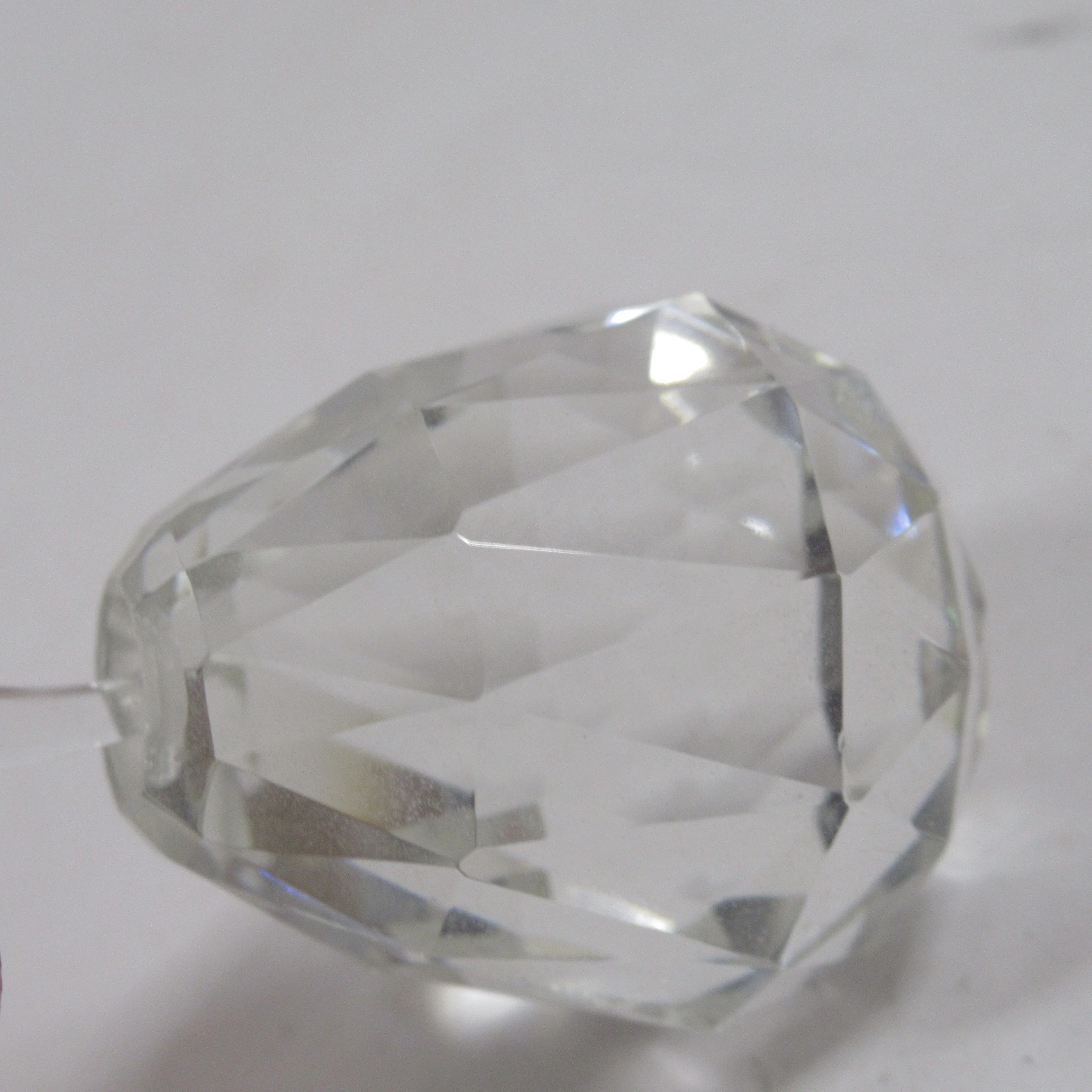 Cut Glass Pear Ornament 6cm Unbranded Decorative | Pre-Loved - Image 6