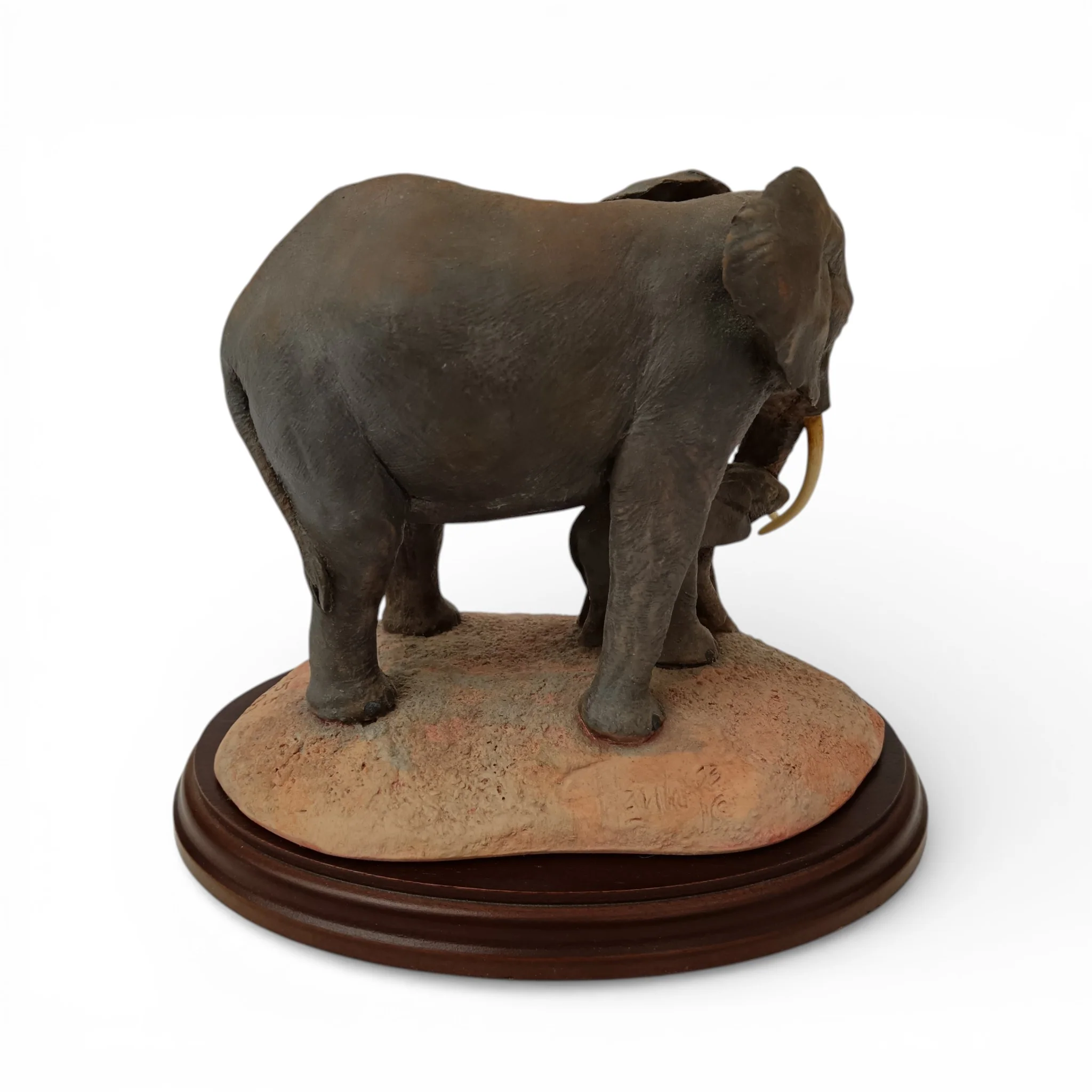 Dayfold Plc Fine Art 'Echo & Eli' Elephant Sculpture Hand Painted Limited Edition 353/500 | Pre-loved - Image 3
