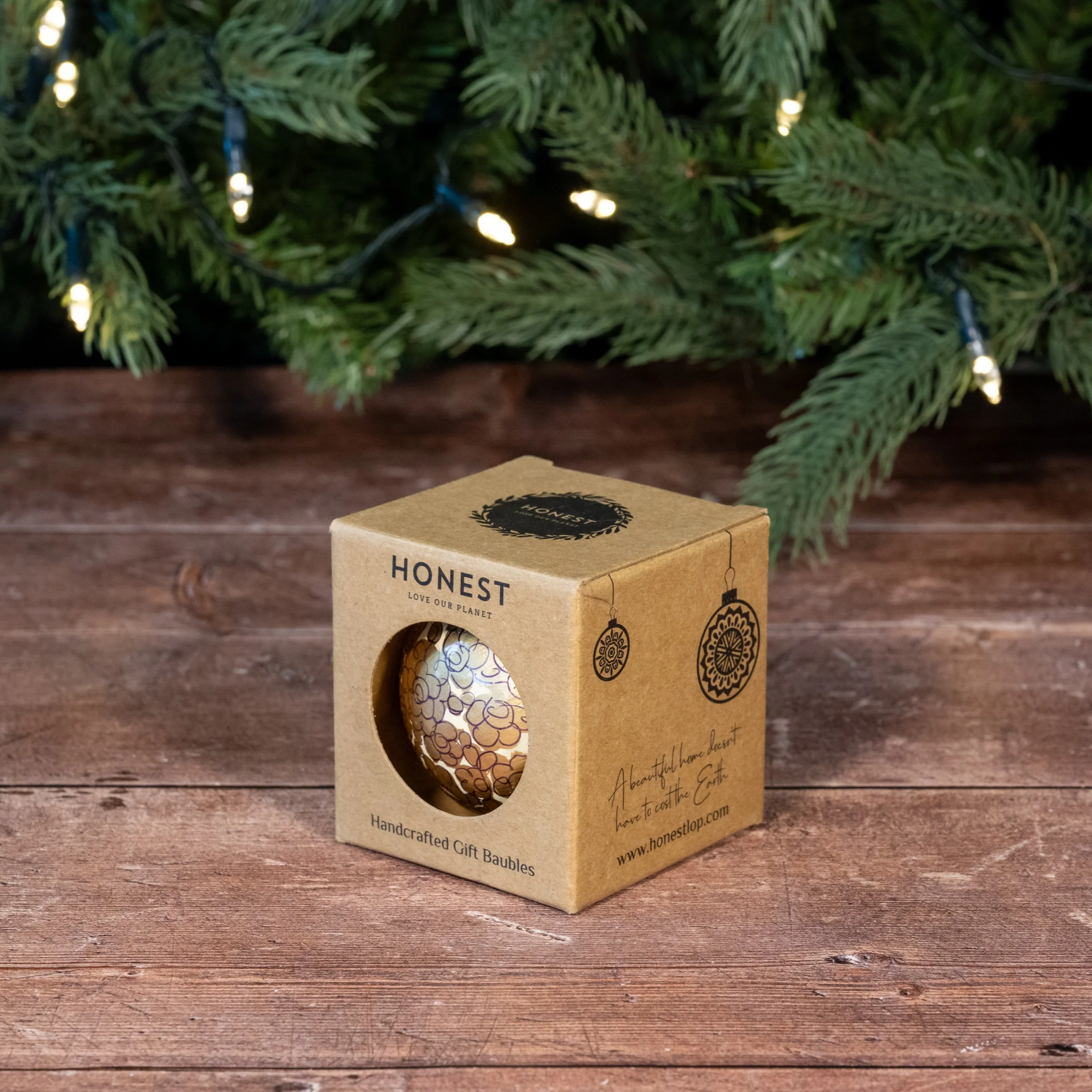 Enchanted Gold Hand Painted Christmas Bauble | British Red Cross Shop - Image 4