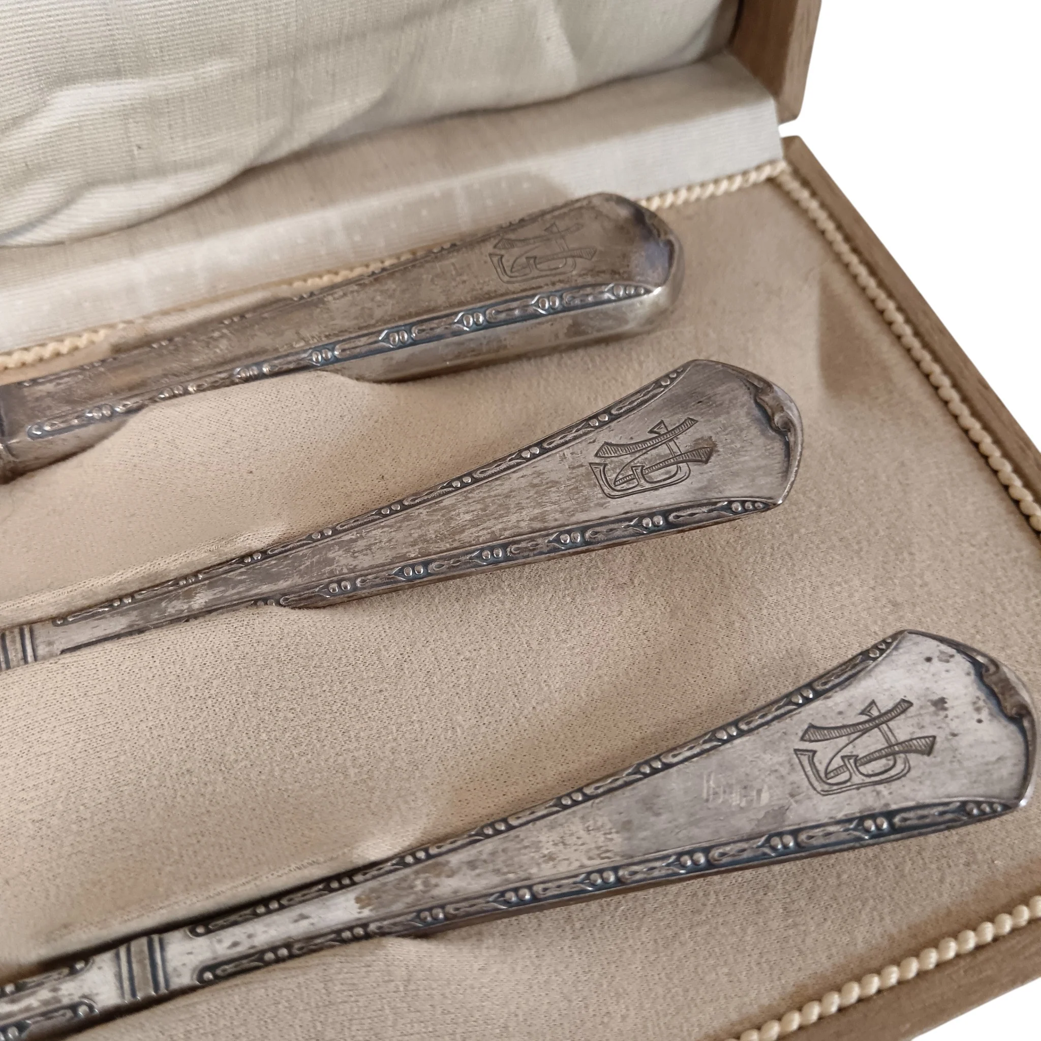 F. Richter Three Piece Cutlery Set 80% Silver Engraved Design | Pre-loved - Image 5