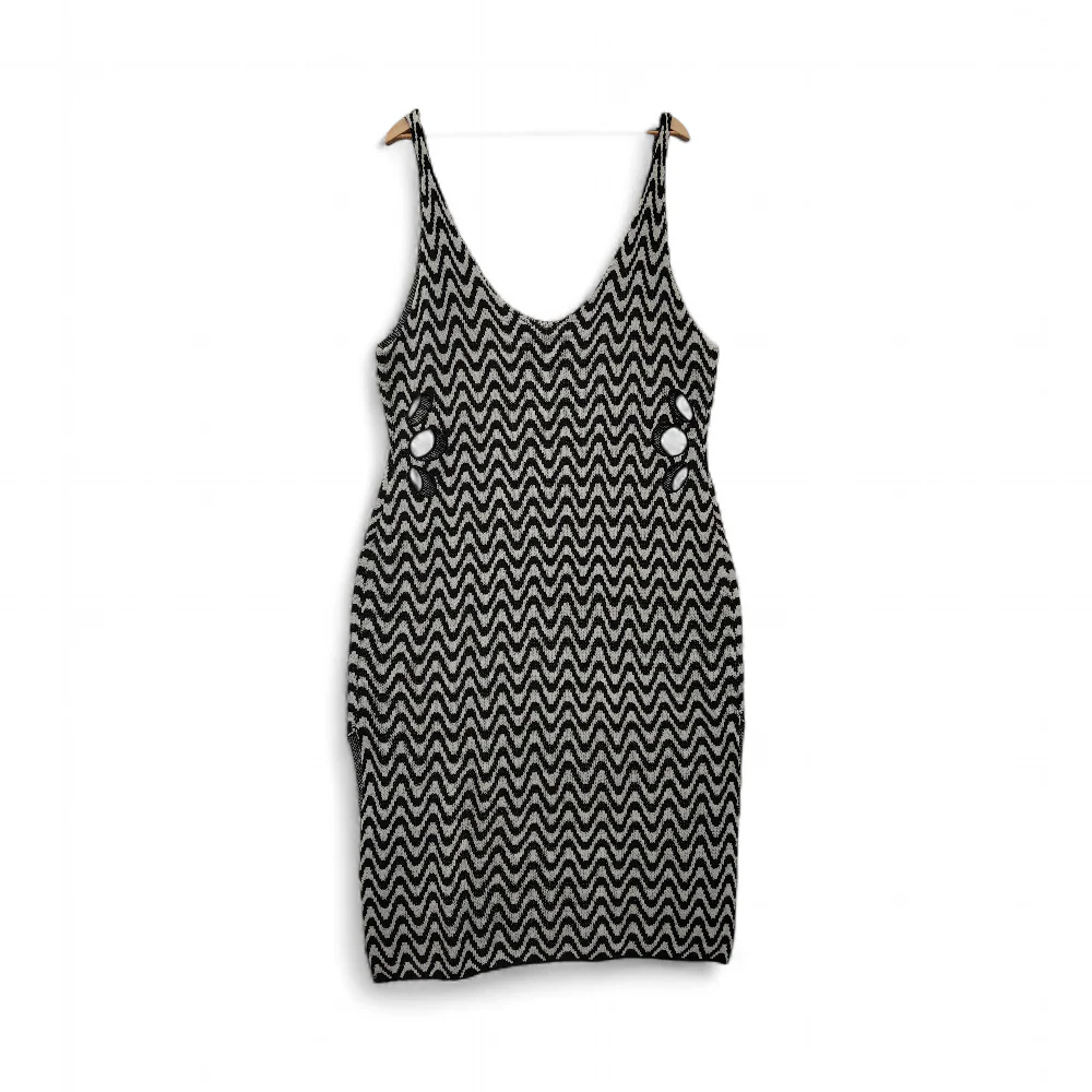 Geometric Cut Out Dress XXL Black White Womenswear | Pre-loved - Image 5