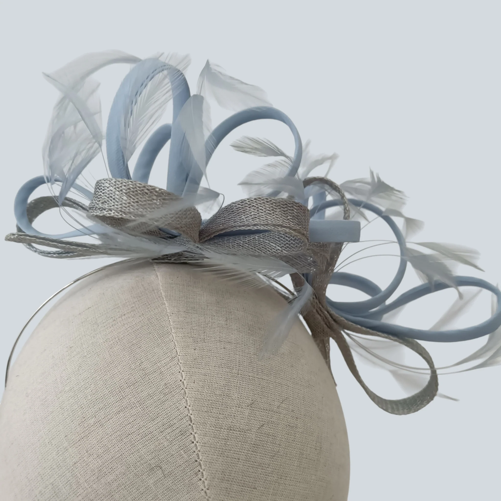 Gina Bacconi Special Occasion Wedding Fascinator Silver and Blue - Image 3