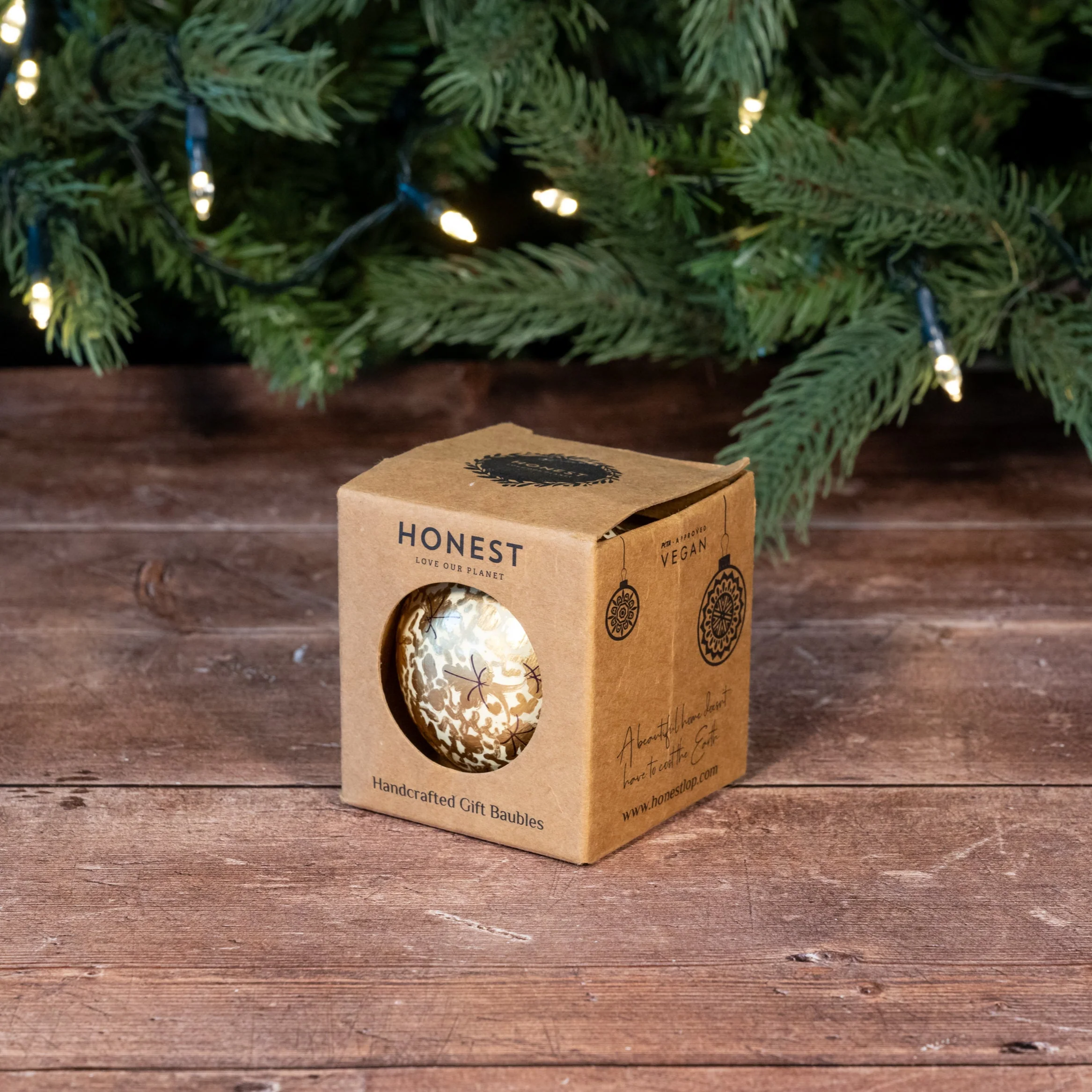 Gold Leaf Hand Painted Christmas Bauble | British Red Cross Shop - Image 4