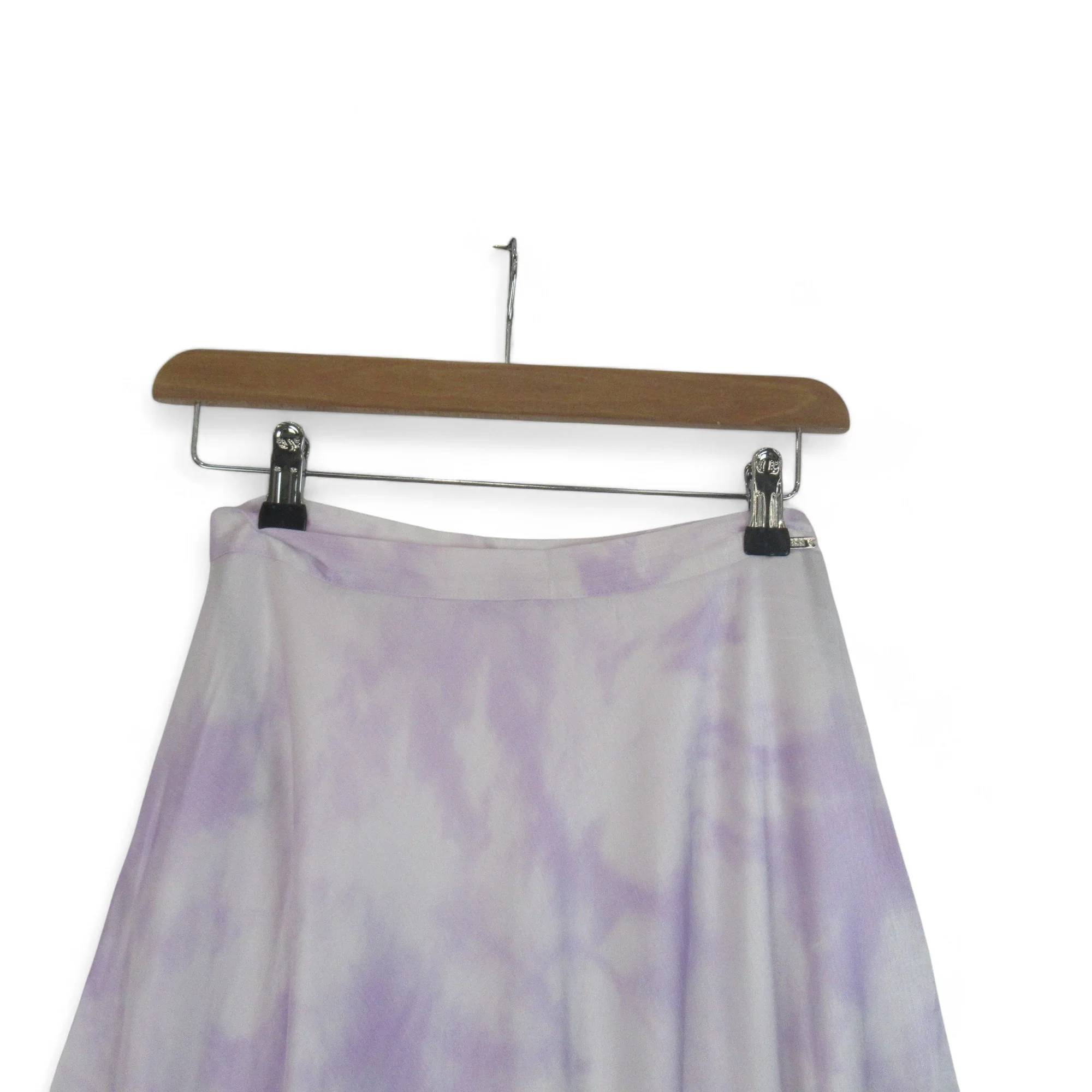 Guess UK 6 Lilac Satin Viscose Skirt Womenswear | Preloved - Image 2