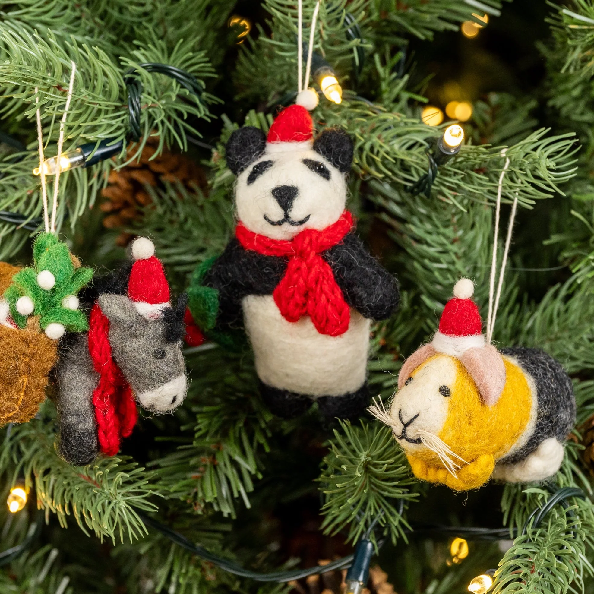 Guinea Pig with Hat  | Handmade Christmas Decoration - Image 3
