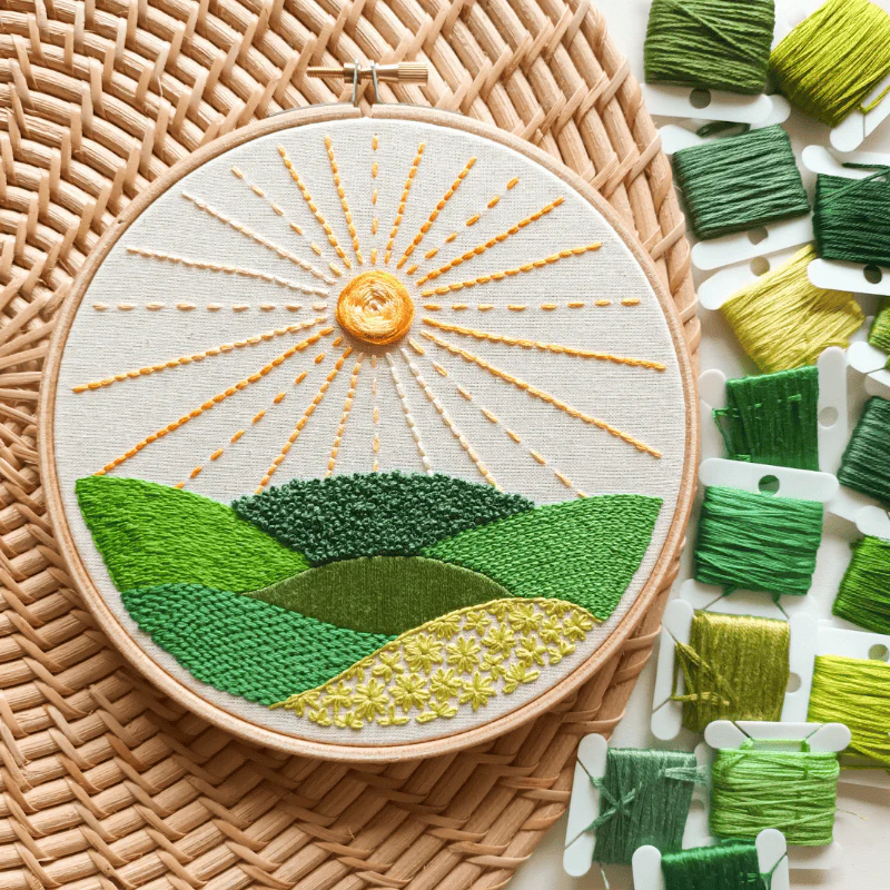 Here comes the sun | DIY Embroidery Kit | EmBeaRoidery - Image 3