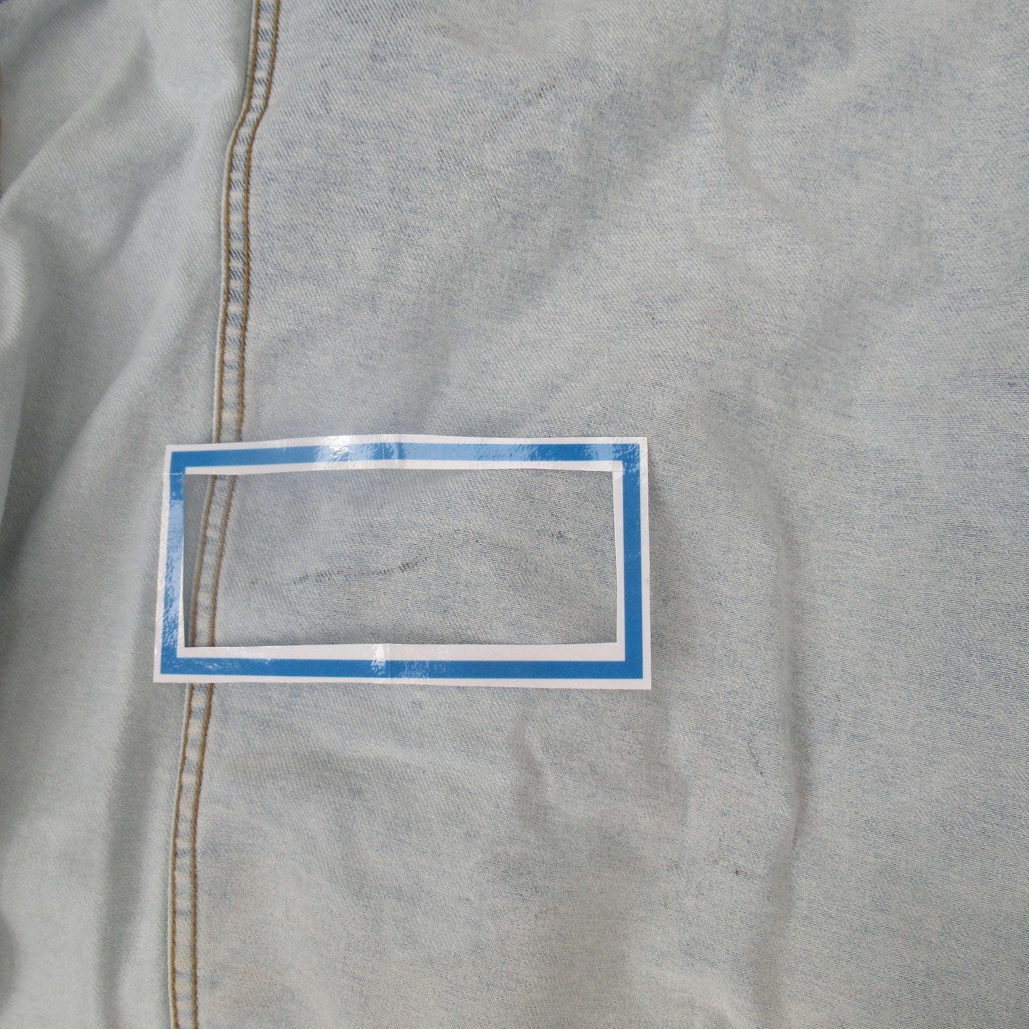 House Collection M/L Light Blue Wave Denim Jacket Womenswear | Preloved - Image 4