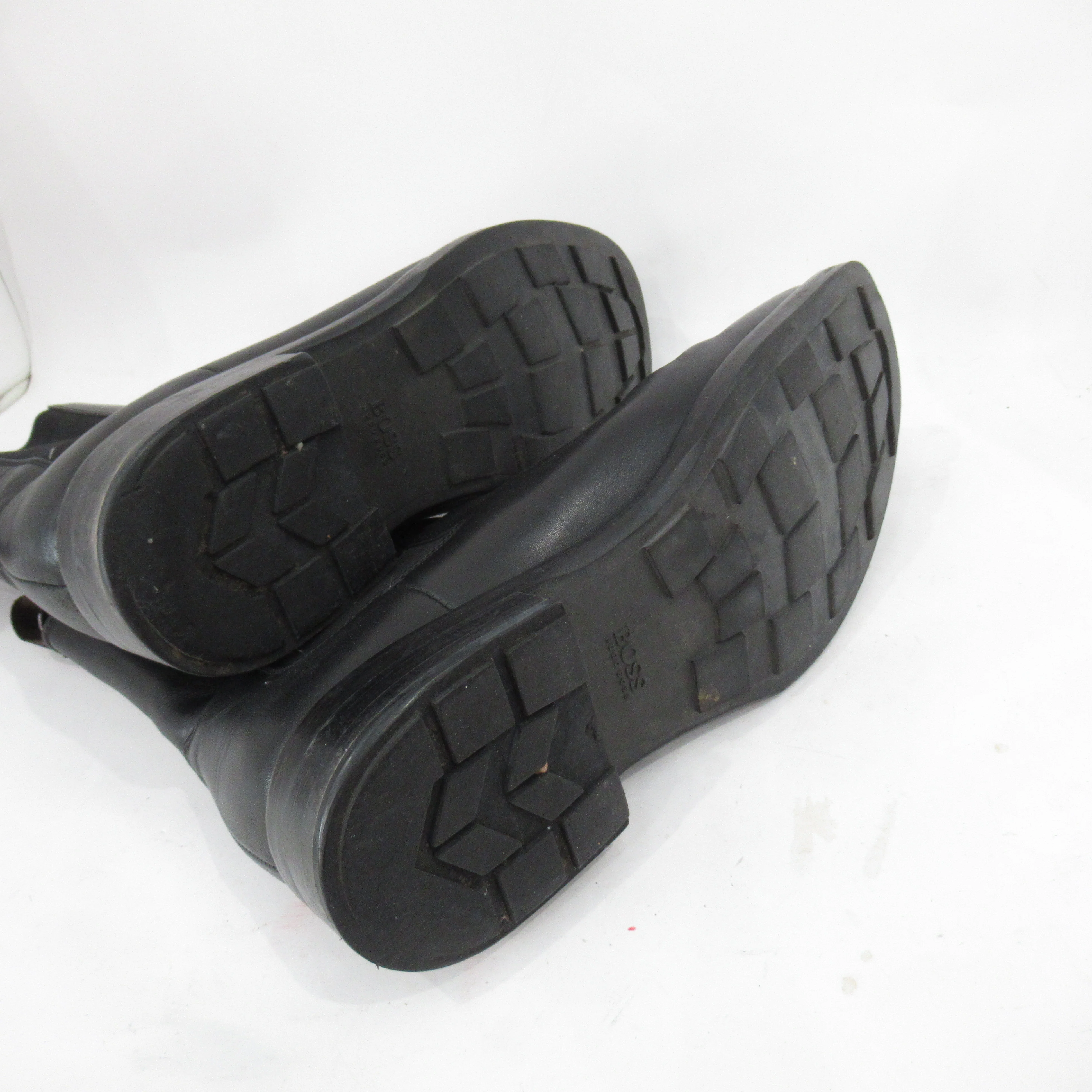 Hugo Boss Chelsea Boots Black Leather UK 10.5 Menswear | Pre-loved - Image 5