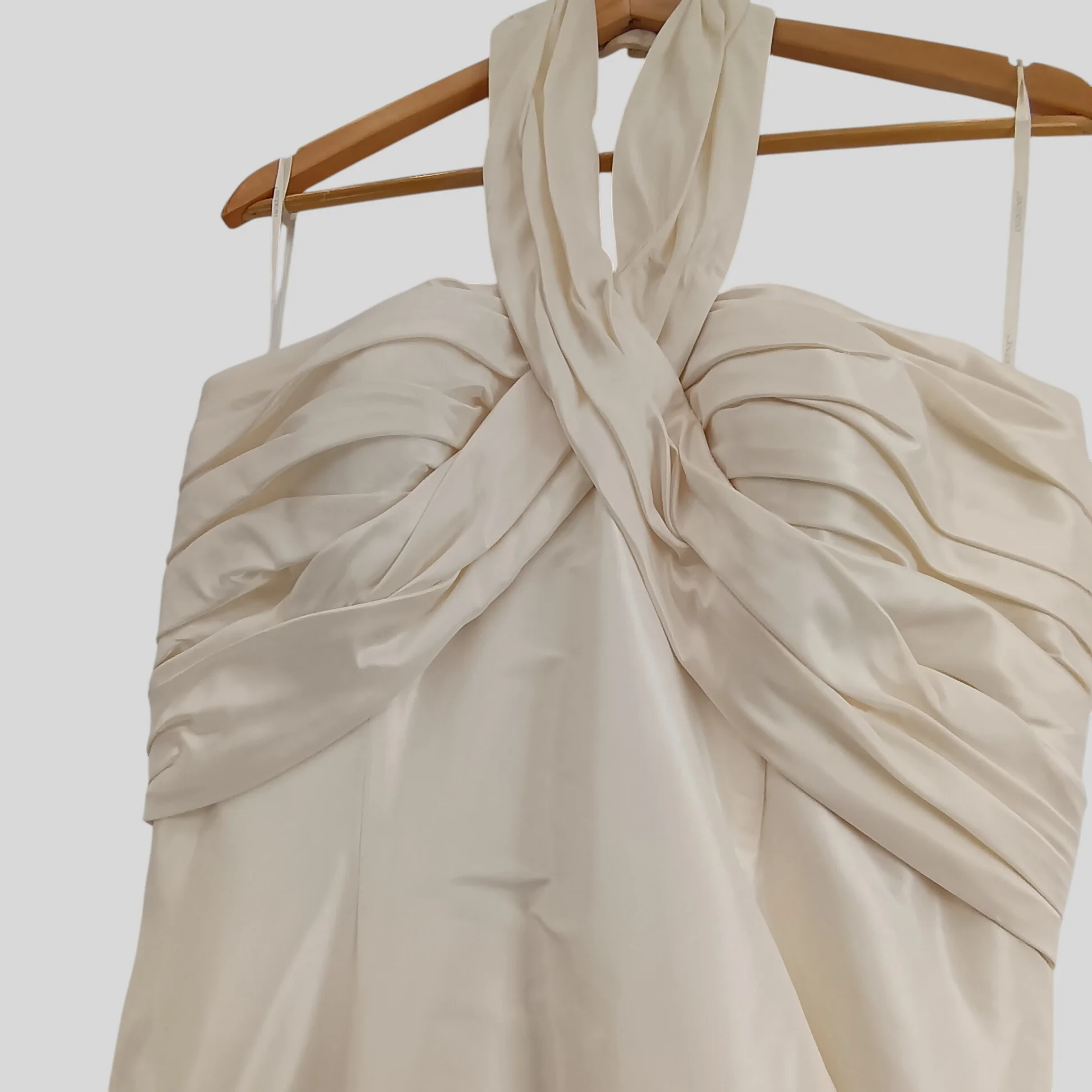 Imogene Halter Neck Draped Hi-Low Ivory Wedding Dress UK 10 Womenswear | Pre-loved - Image 4