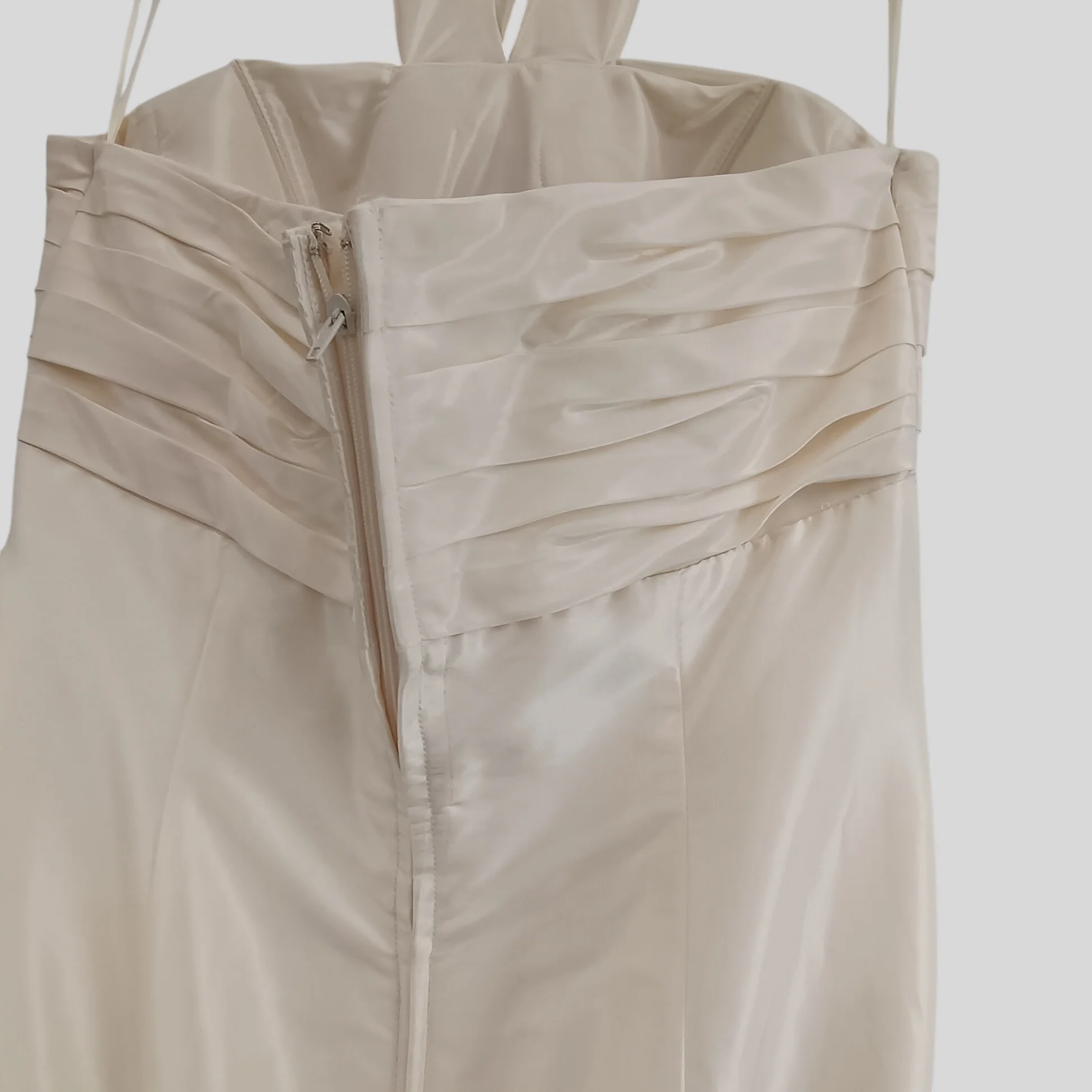 Imogene Halter Neck Draped Hi-Low Ivory Wedding Dress UK 10 Womenswear | Pre-loved - Image 5