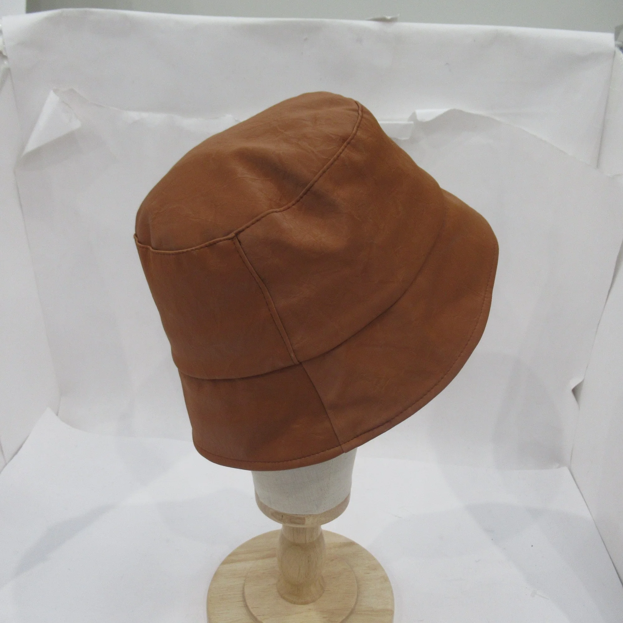 Intrend Brown Bucket Hat Vegan Leather Menswear | Preloved - Image 4