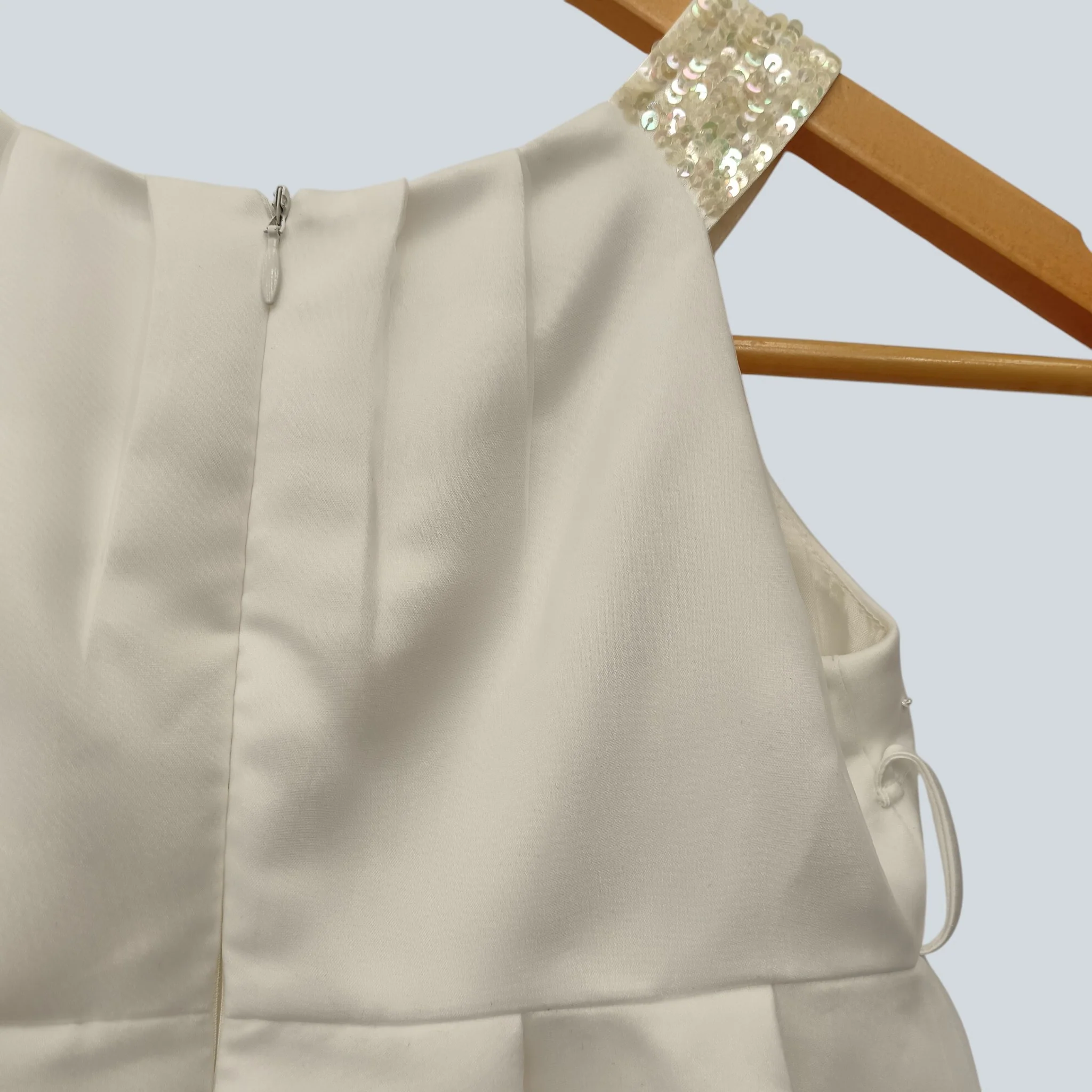 John Lewis Girls Wedding Special Occasion White Embellished Dress UK 7 Years | Pre-loved - Image 5