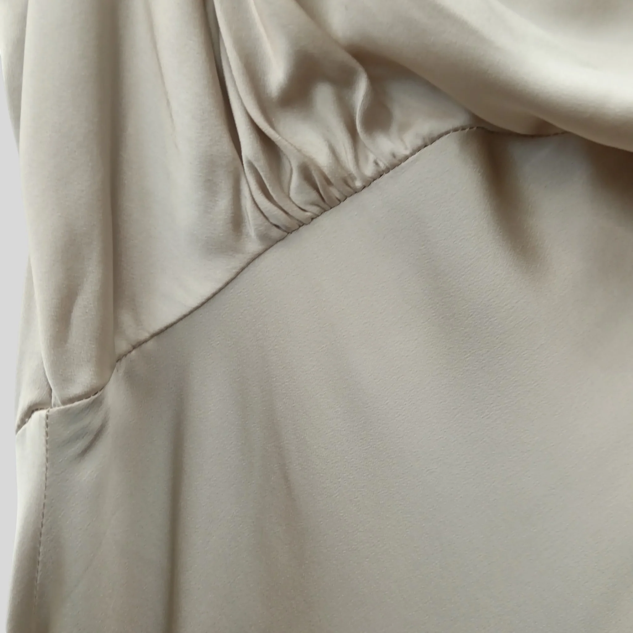 John Lewis Wedding Special Occasion Full Length Champagne Satin Dress UK 12 - Womenswear | Pre-loved - Image 4