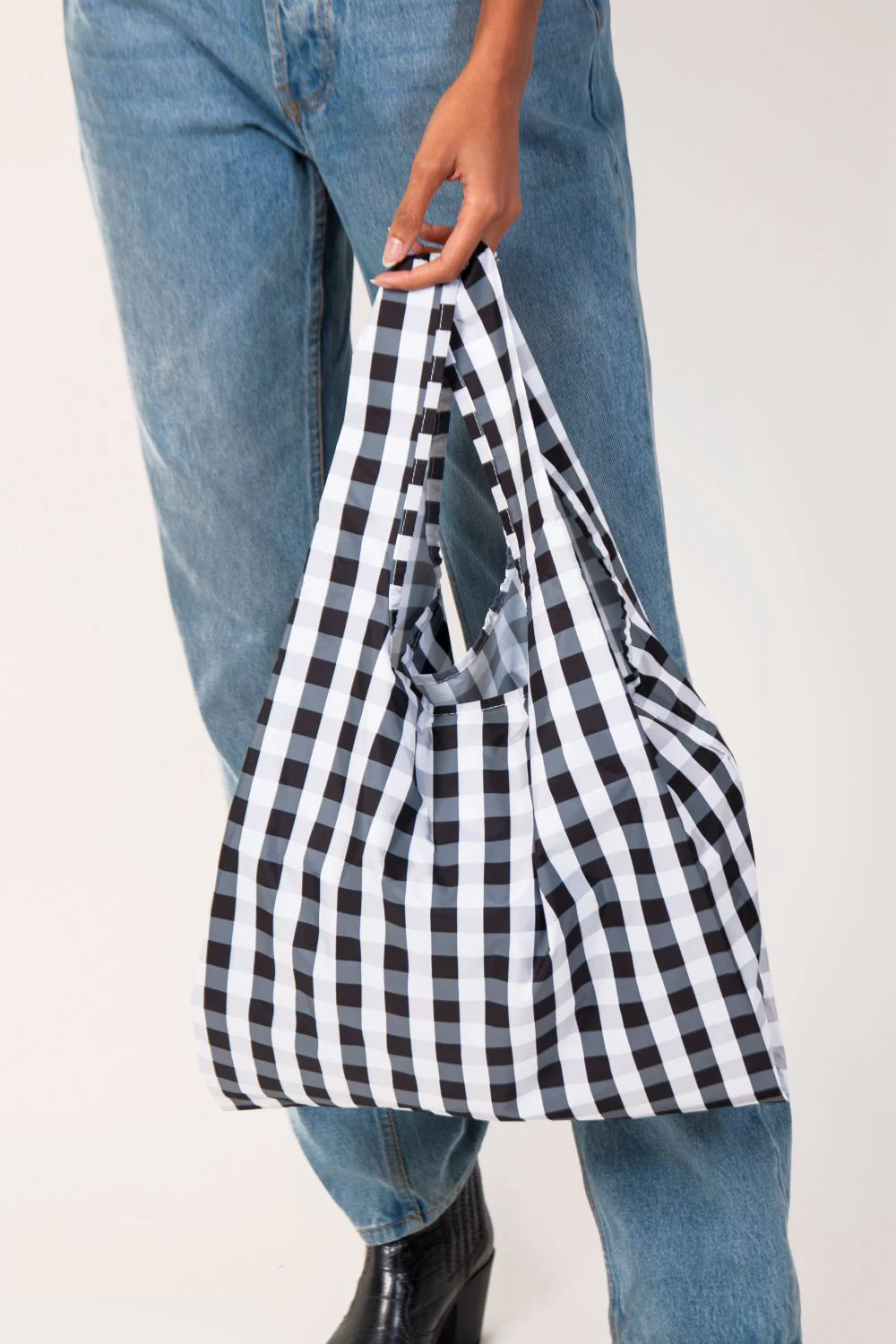 Kind Bag - Recycled Packable Shopping Bag - Gingham - Image 5