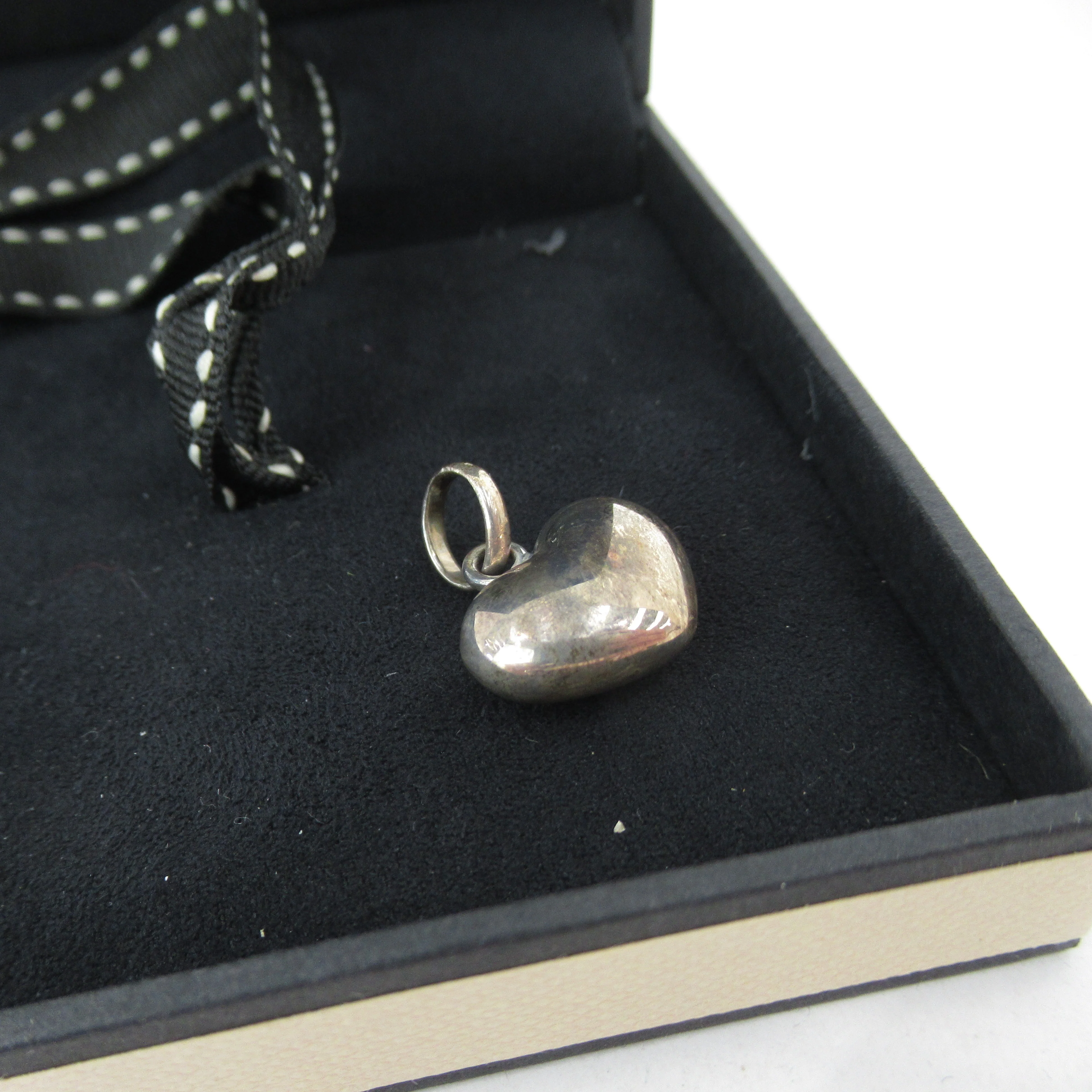 Links London Sterling Silver 925 Heart Pendant Womenswear | Preloved - Image 4