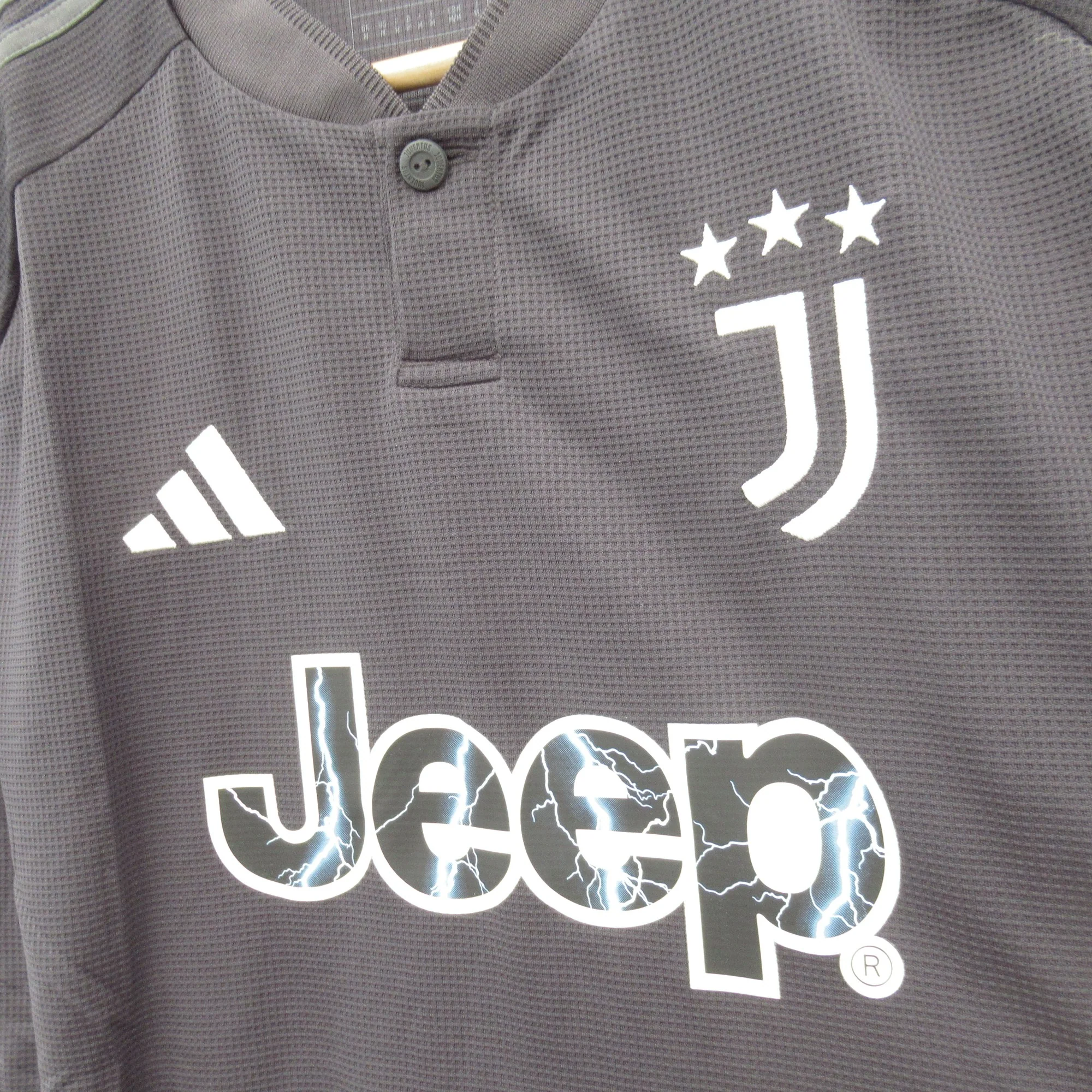 Juventus FC Football Shirt M Nike Sports Slim Fit w/ Tags | Pre-loved - Image 5