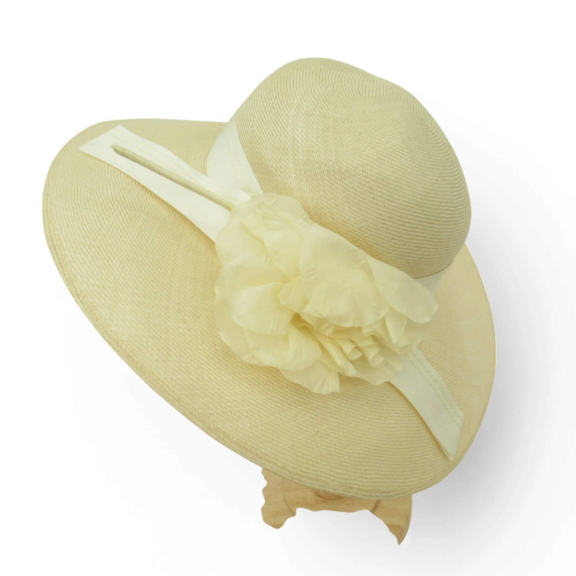 Marida Mother Of Bride Vintage Hat Ivory Womenswear | Pre-loved - Image 3