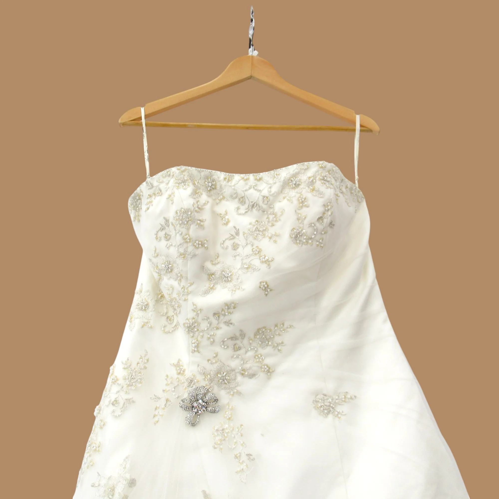 Mark Lesley Wedding Dress Ivory UK 16 Womenswear | Pre-loved - Image 3