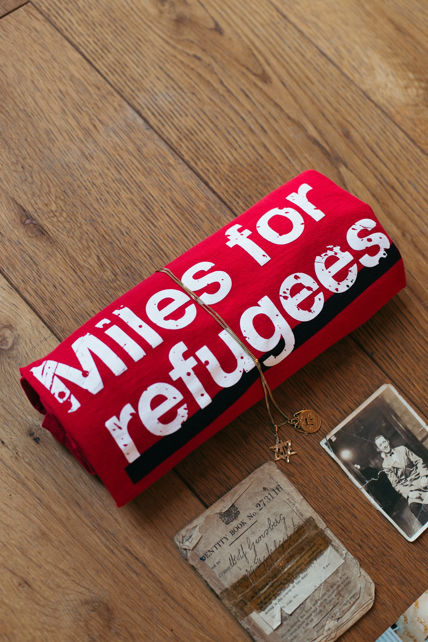 Miles for refugees- Casual t-shirt - Image 6