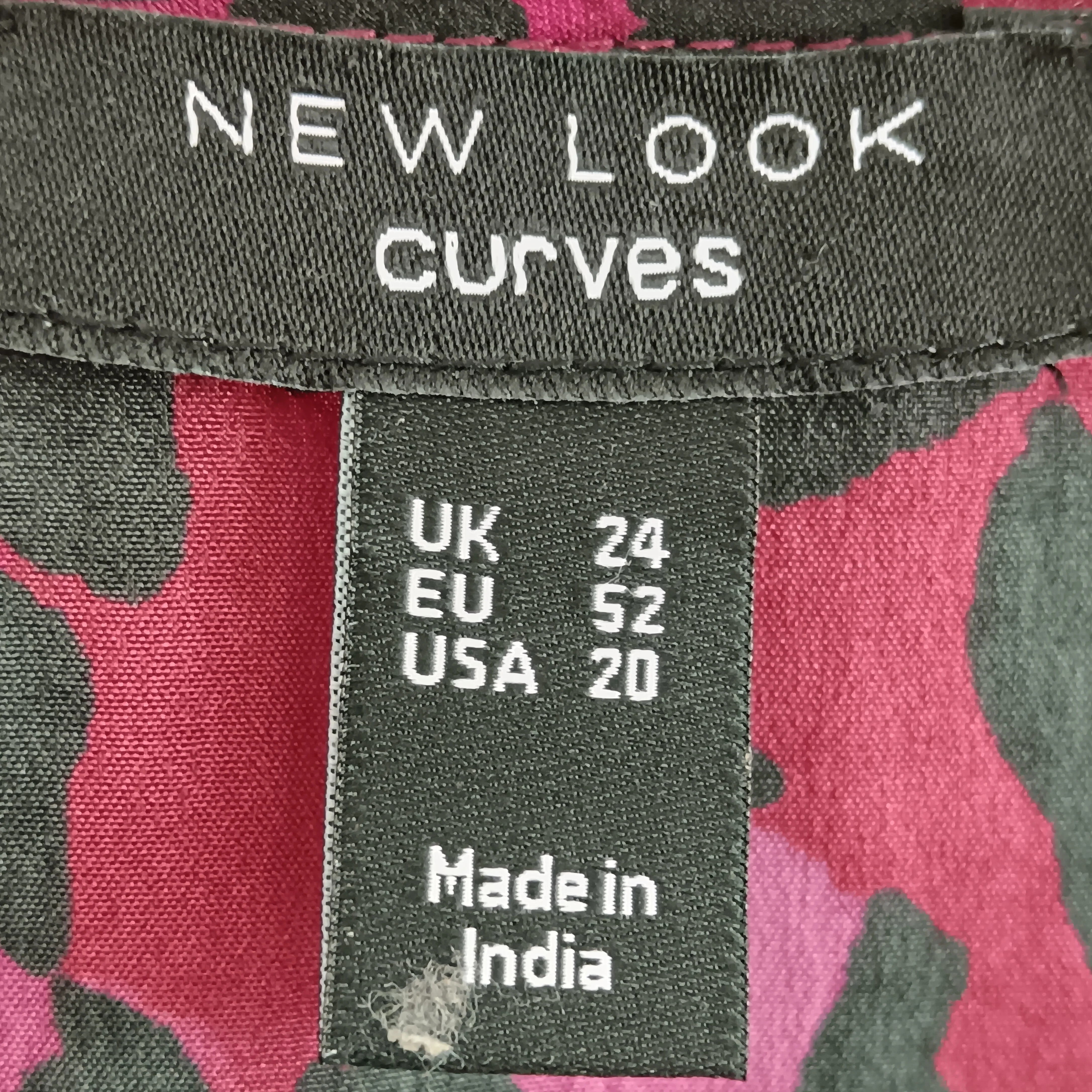 New Look Curves Knee Length V-neck Animal Print Burgundy Dress UK 24  Womenswear | Pre-loved - Image 3