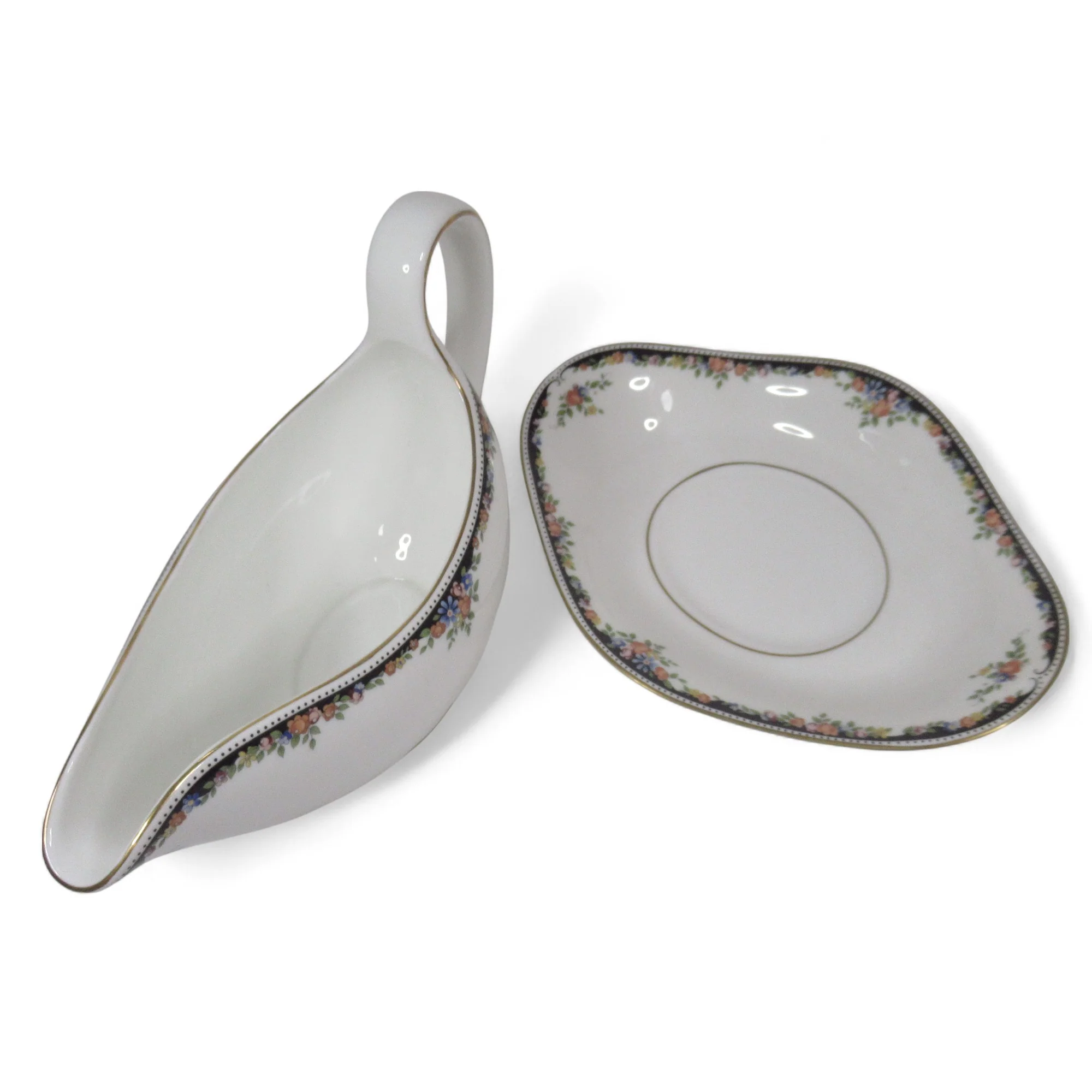 Wedgwood Osborne Gravy Boat & Saucer Bone China Floral | Pre-loved - Image 2