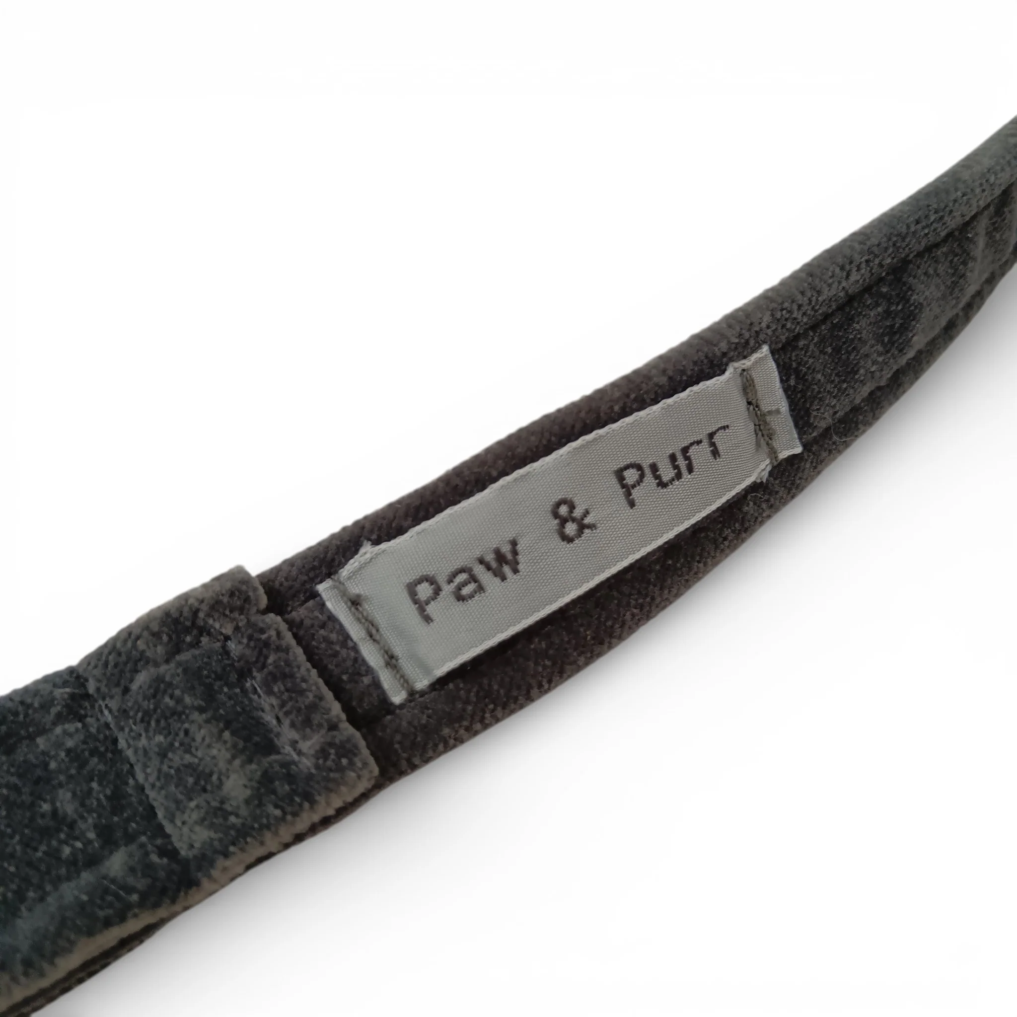 Paw & Purr Dog Lead Grey Velvet 106cm with Tags | Pre-loved - Image 3