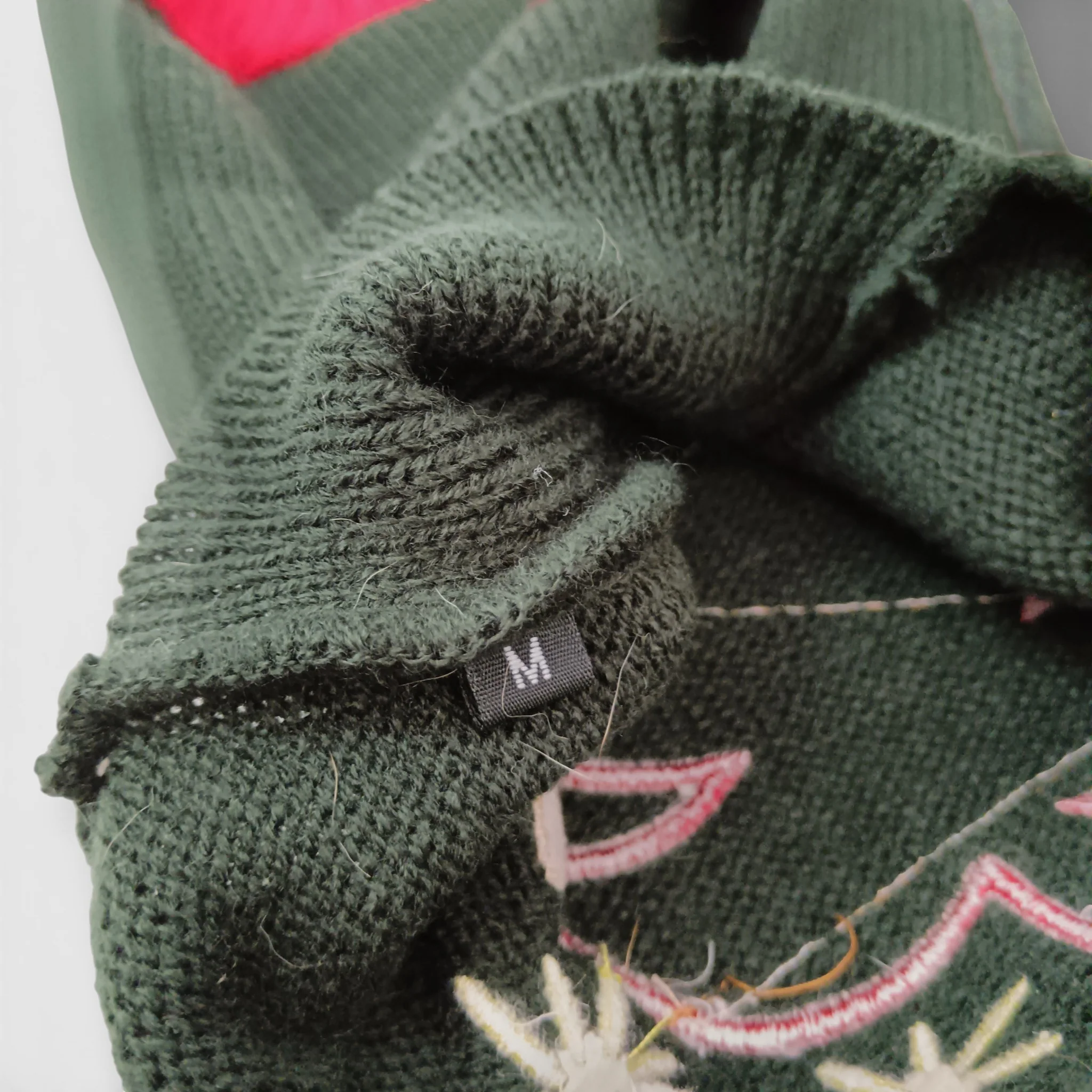 Paw & Purr Pet Christmas Tree Jumper Size Medium | Pre-loved - Image 6