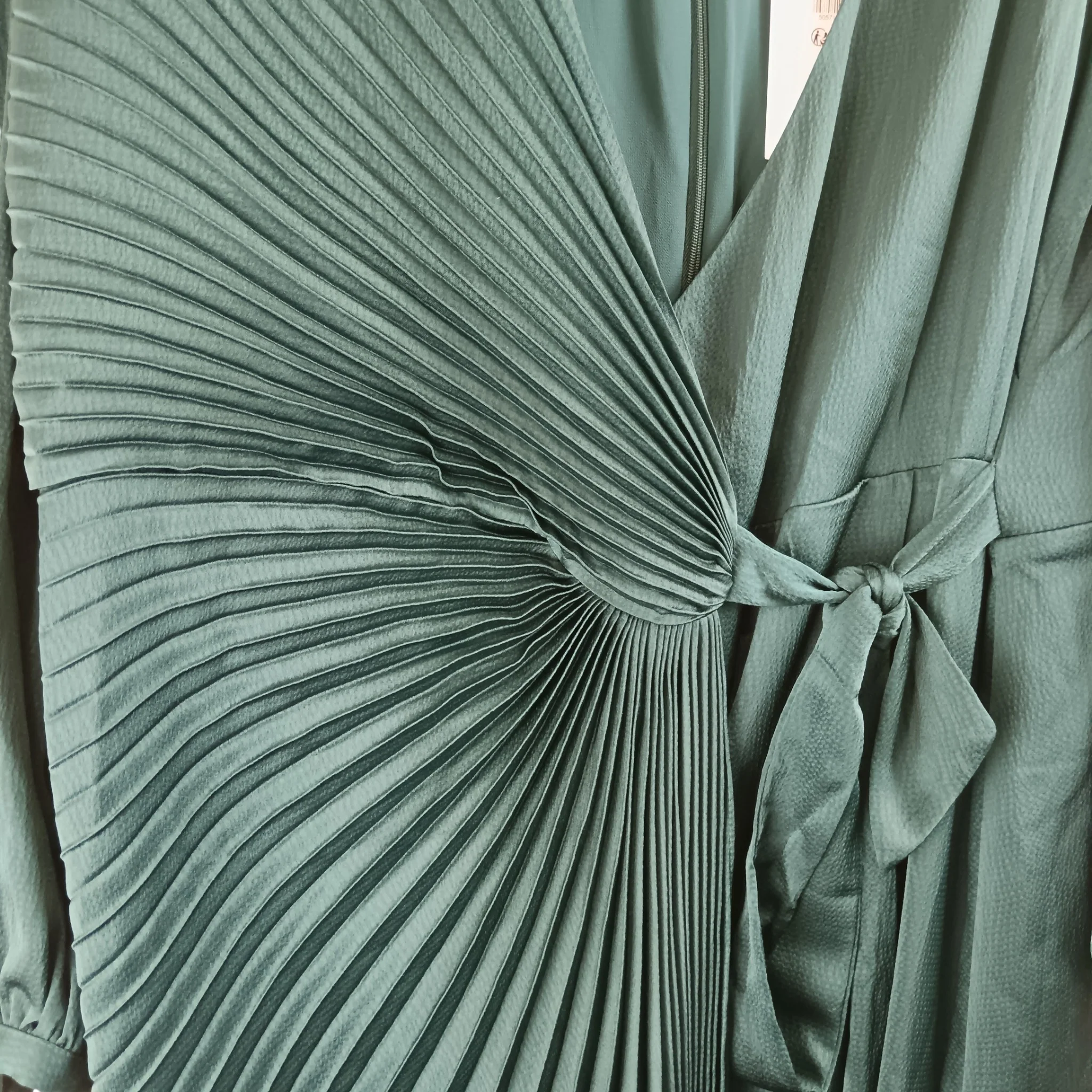 Phase Eight Dark Green Petite Gracie Sunray Pleated Midi Dress UK 20 -Tags On - Womenswear | Pre-loved - Image 4