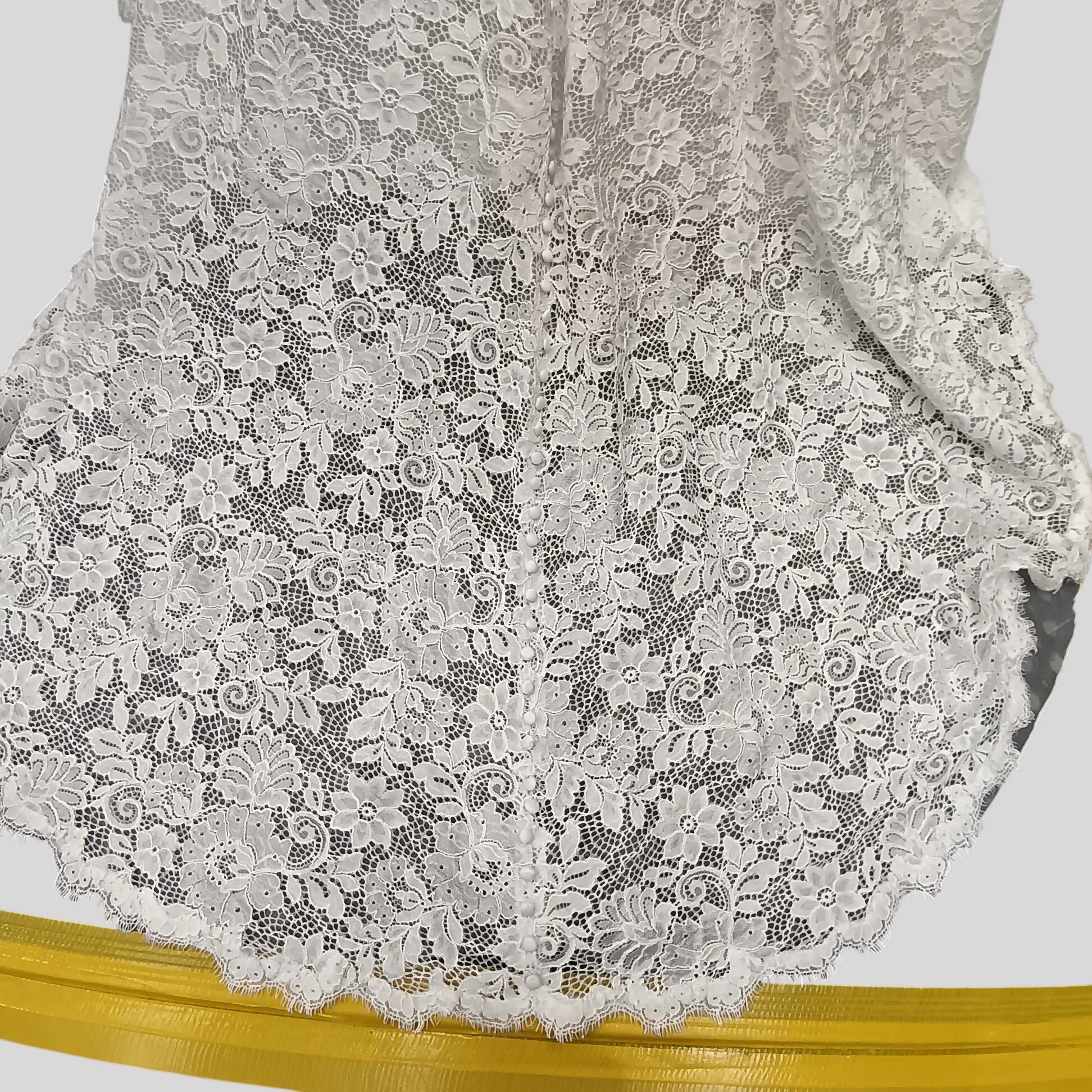 Pronovias Barcelona Stunning Lace over Satin  Hi-low Wedding Dress Strapless UK Small Womenswear | Pre-loved - Image 6
