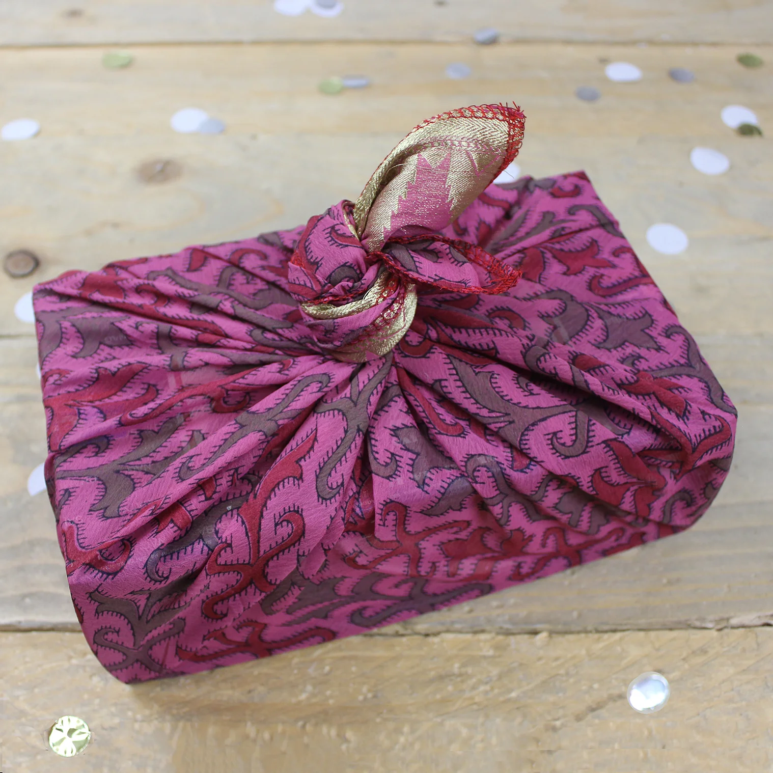 Recycled Sari Fabric Gift Wrap - Image 3