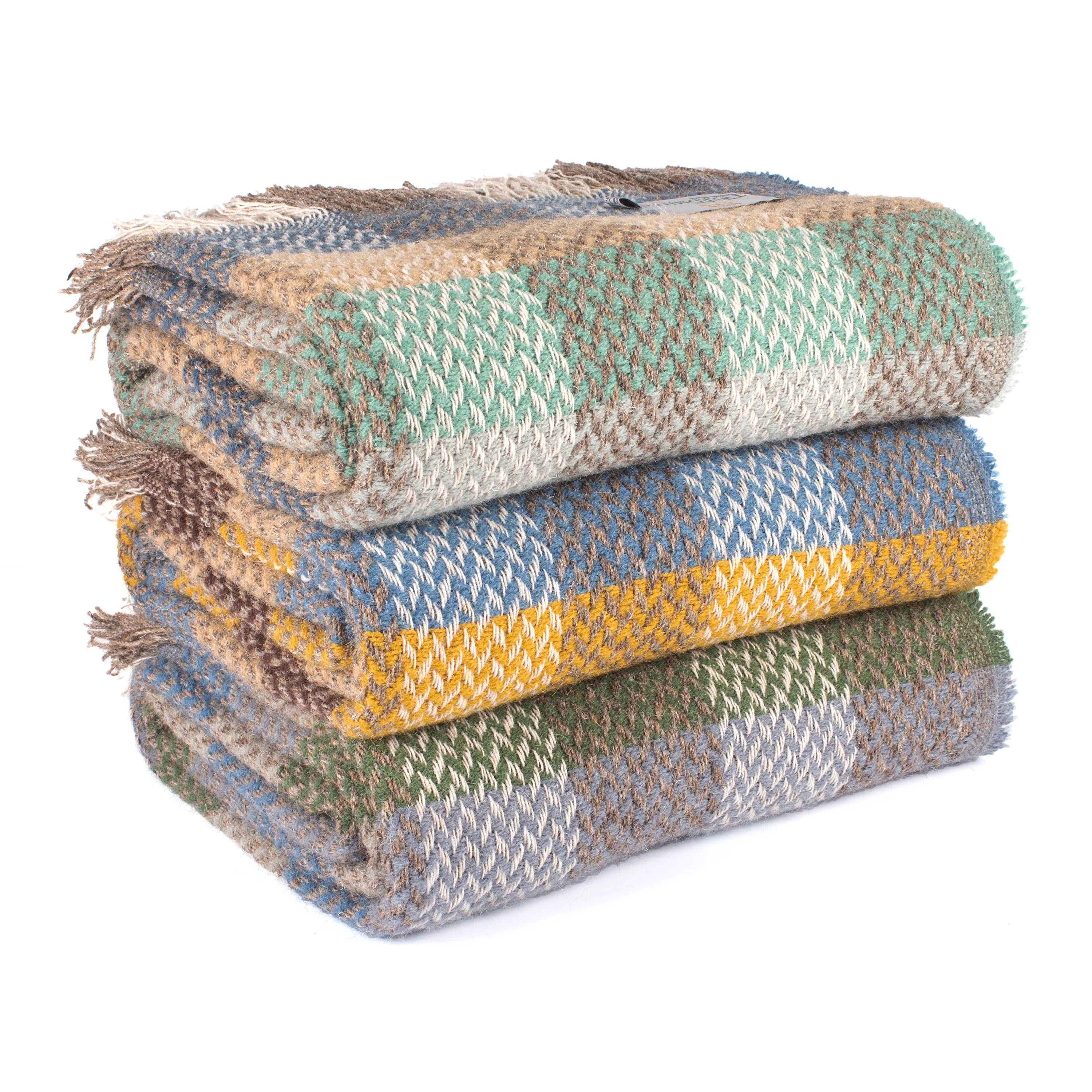 Recycled wool Celtic weave throw - Image 3